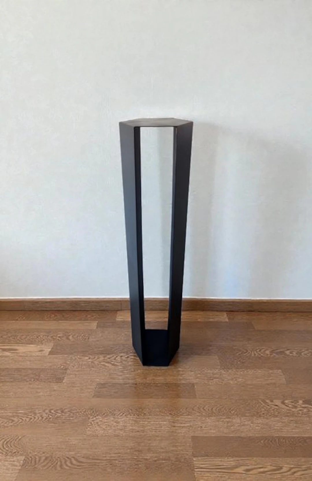 JVSculptures - Javi Villarroel Seoane - Stand - Hexagonal...