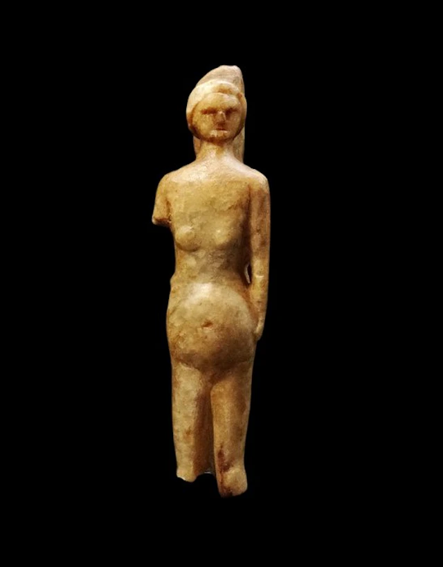 Ancient Greek - Mythological alabaster statuette - 2nd /...