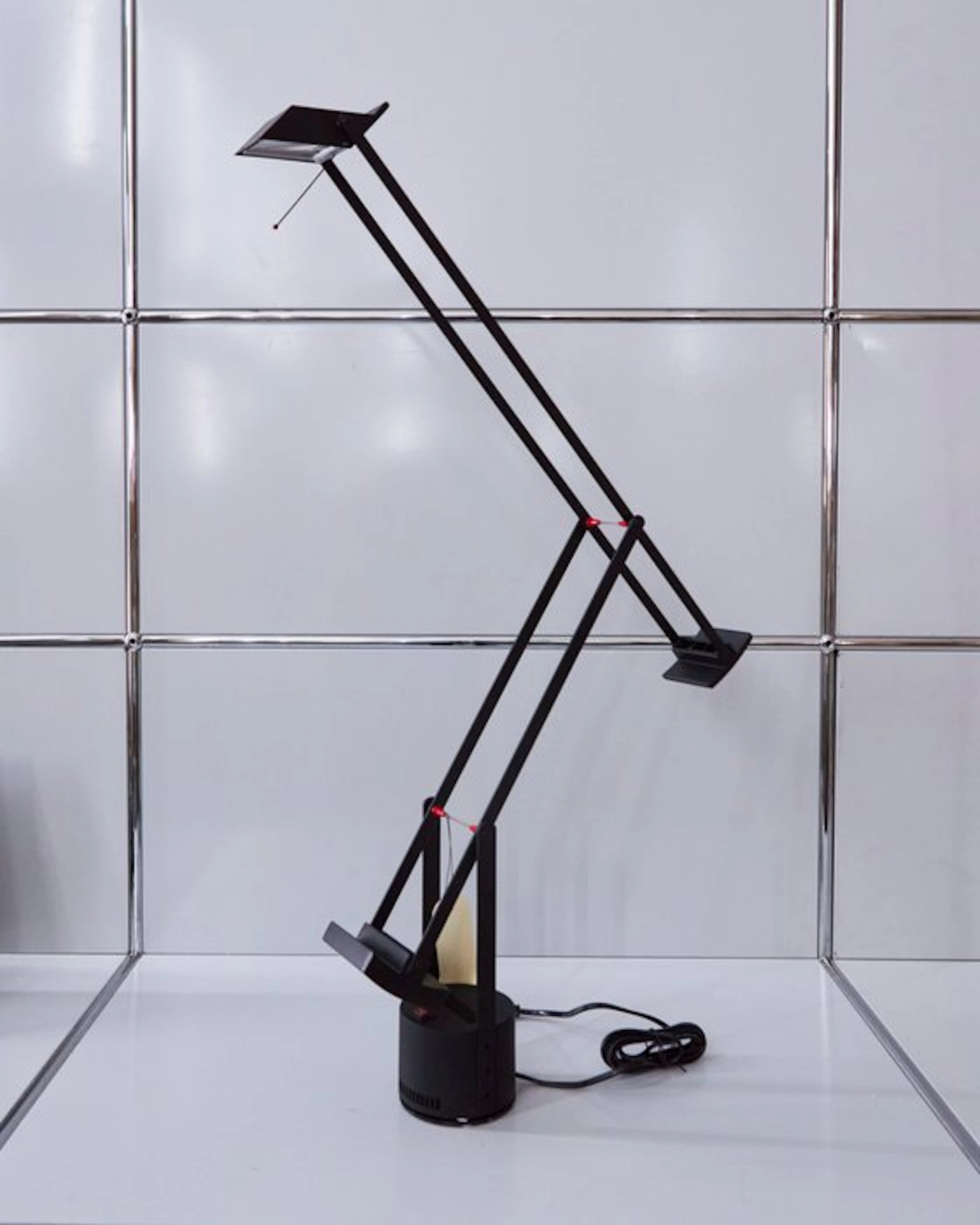 Artemide - Richard Sapper - Table lamp - Tizio 35 - Aluminium