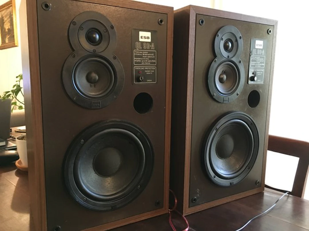 ESB - QL 90-A 3-Way Bass-Reflex Bookshelf / Standmount Speaker set