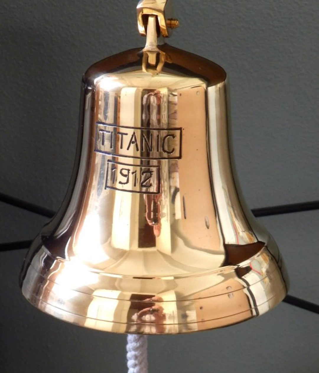 Ship's bell - Grote Titanic 1912 Scheepsbel - Brass
