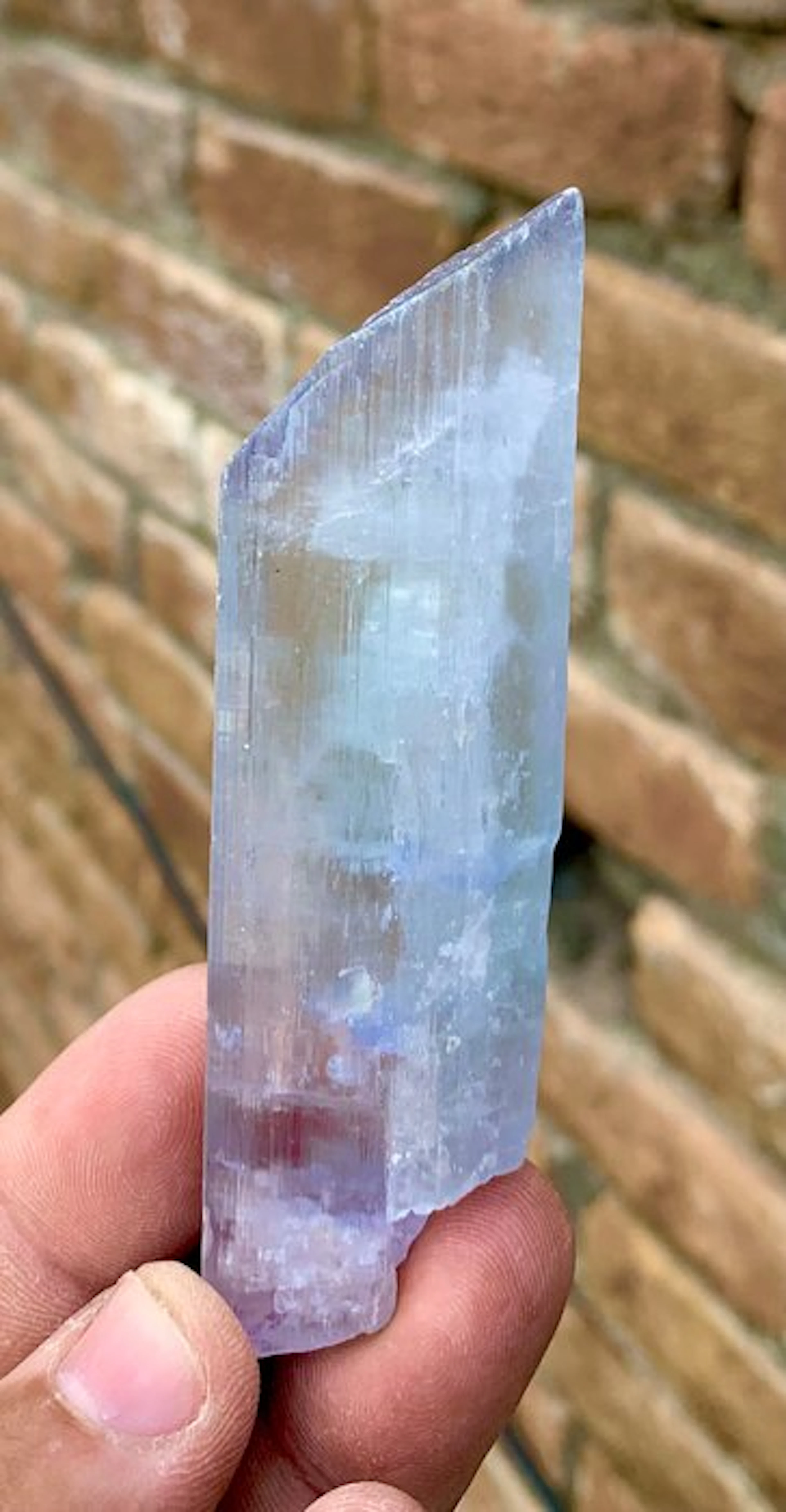 Kutnohorite Crystal - Height: 92 mm - Width: 24 mm - 71 g - (1)