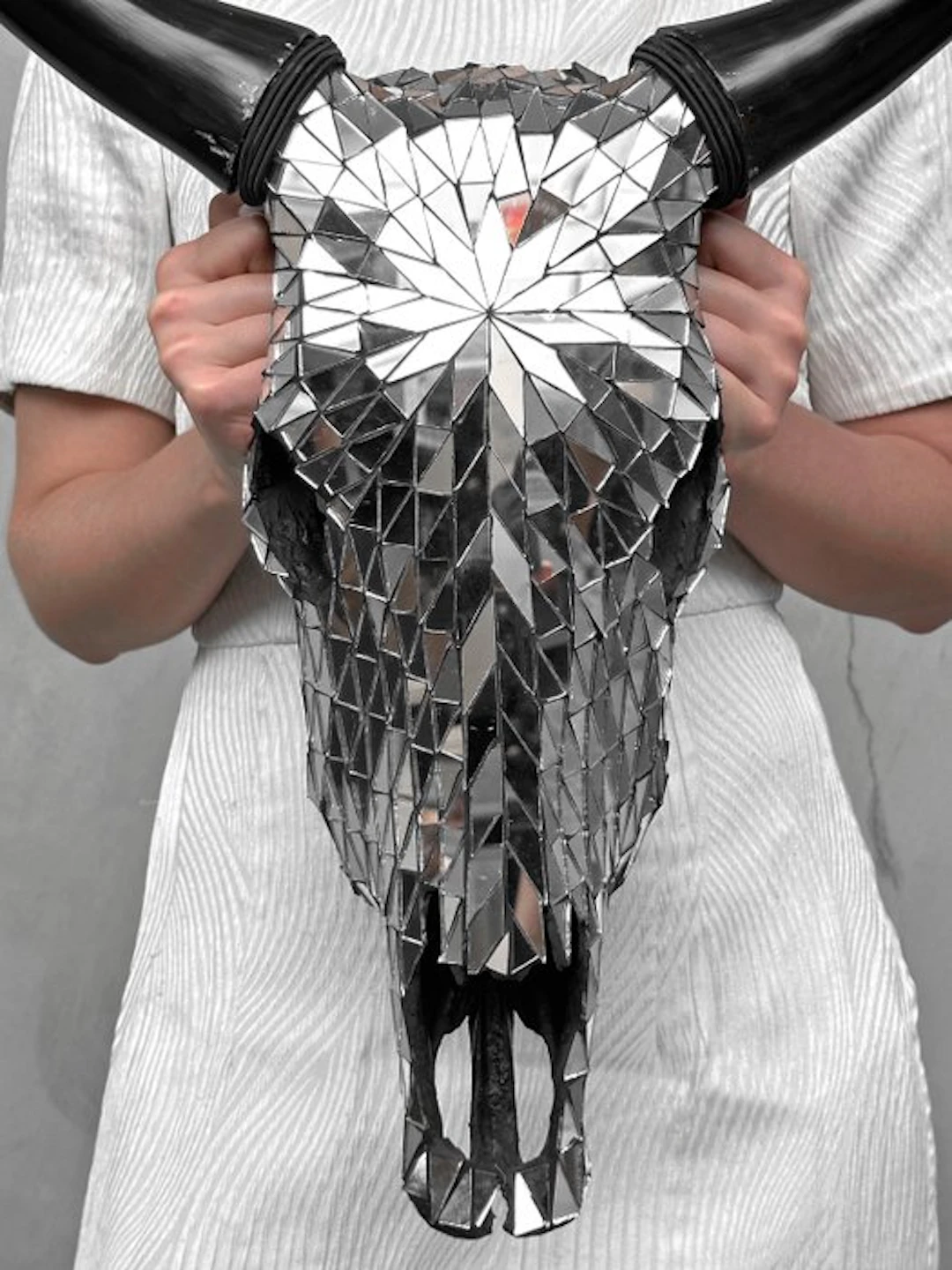 NO RESERVE PRICE - Stunning Cow skull with Glass Mosaic...