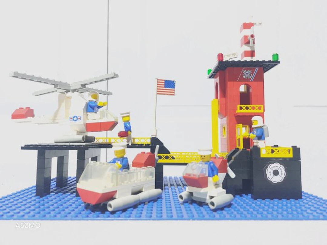LEGO Set - 575 - City, Classic Town, Legoland - Coast Guard Station USA