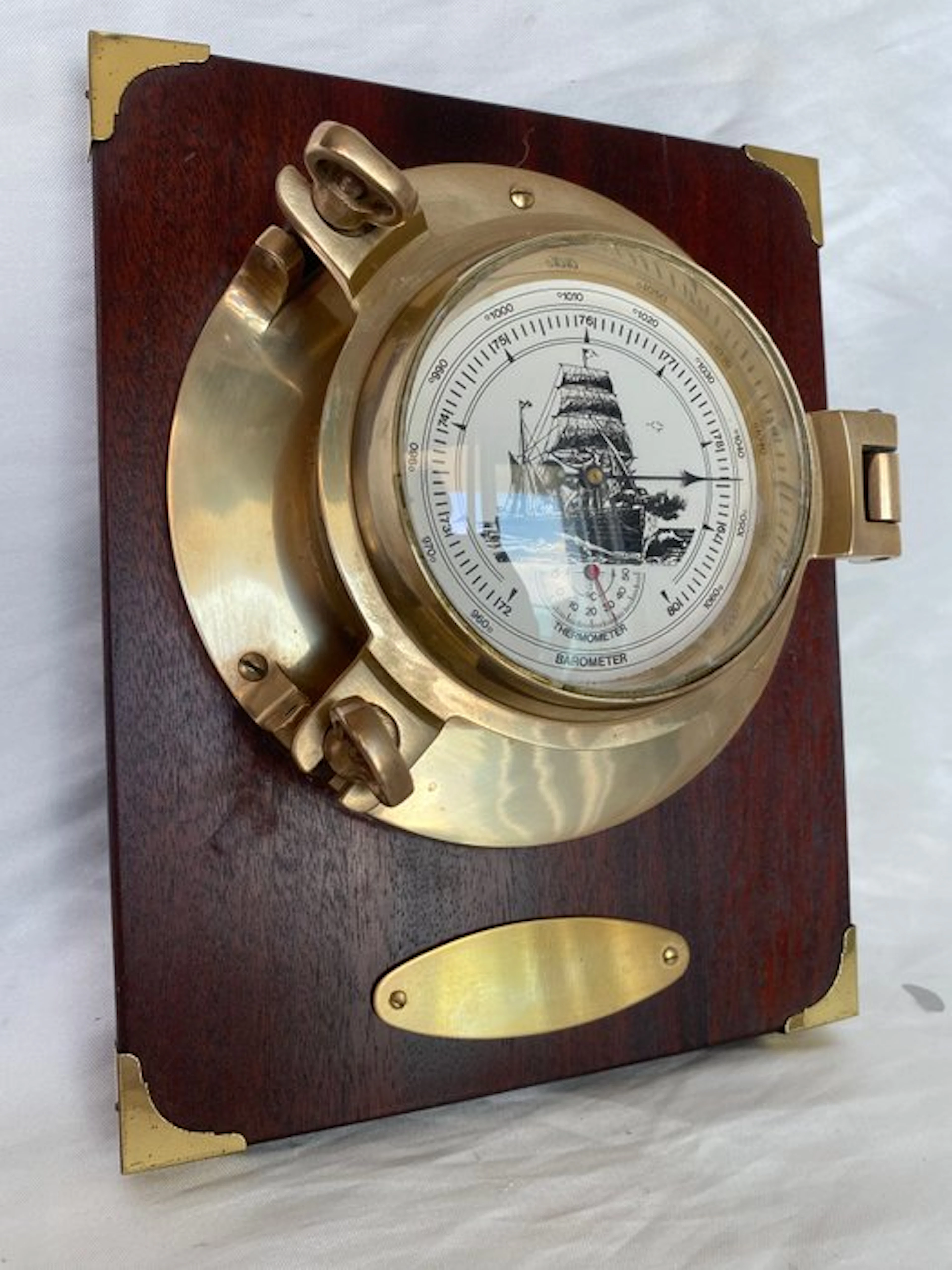 Maritime object - Vintage bullseye barometer-thermometer