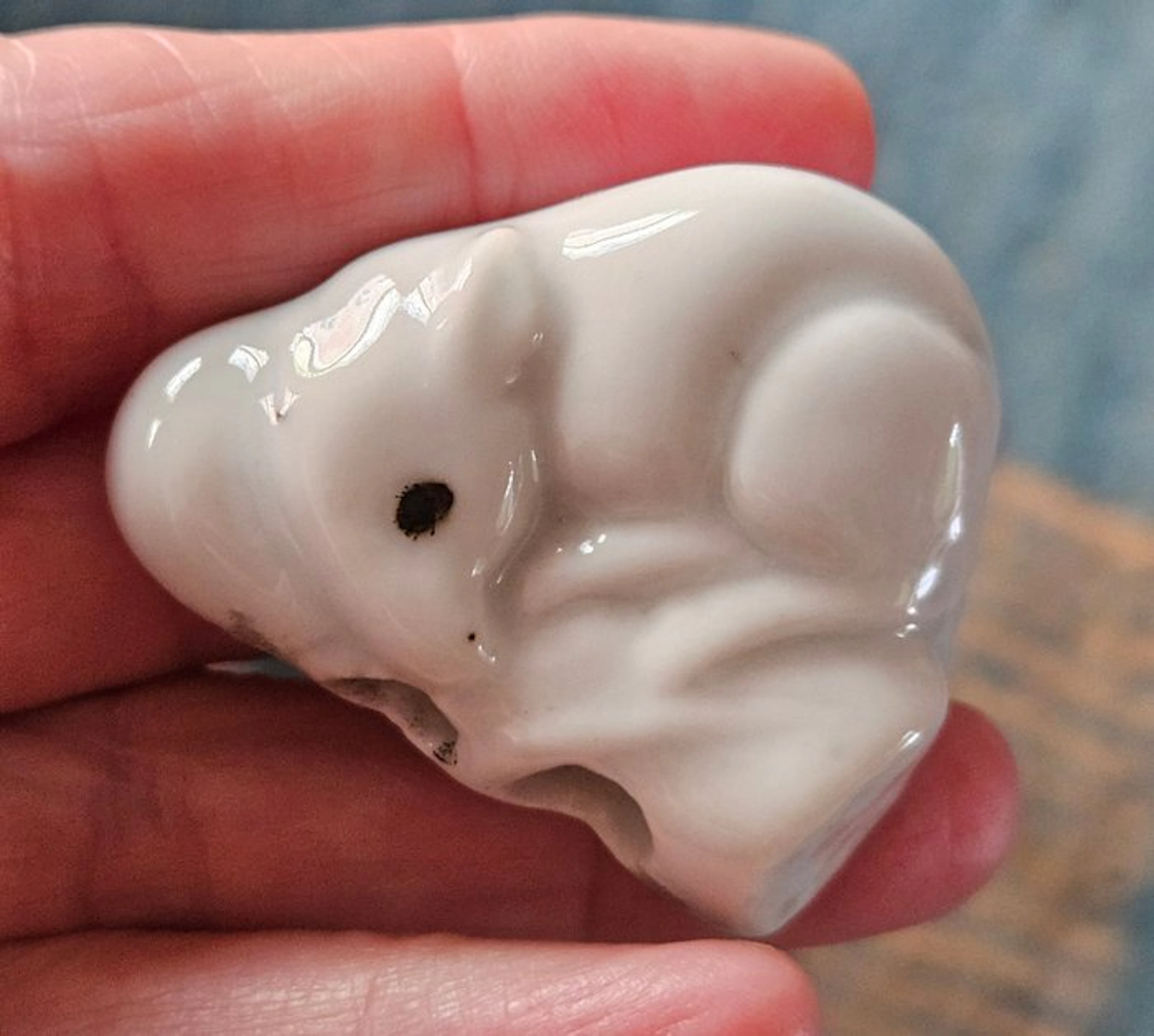 RAT ON FRUIT - Porcelain - Japan - 19th century
