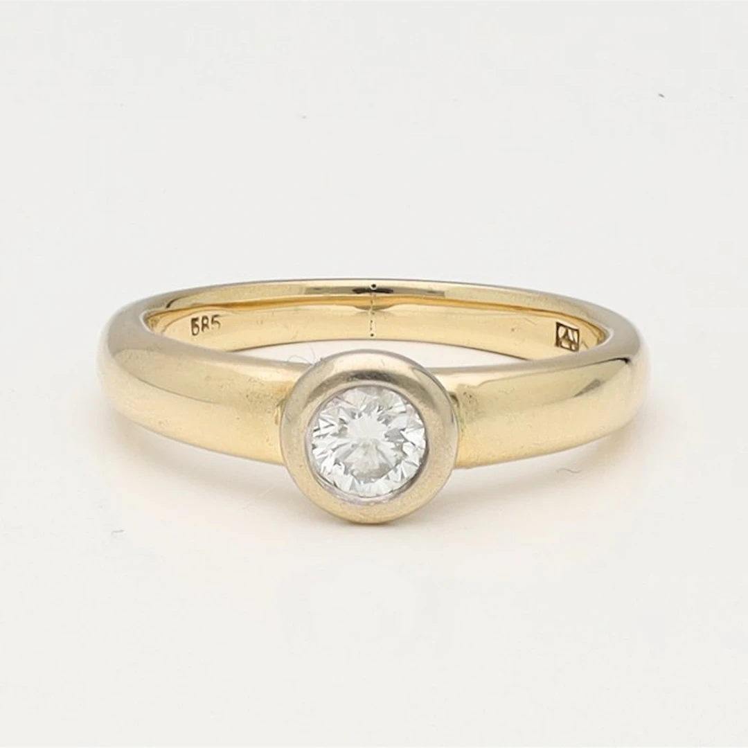 Ring - 14 kt. Yellow gold - 0.30ct. tw. Diamond (Natural)