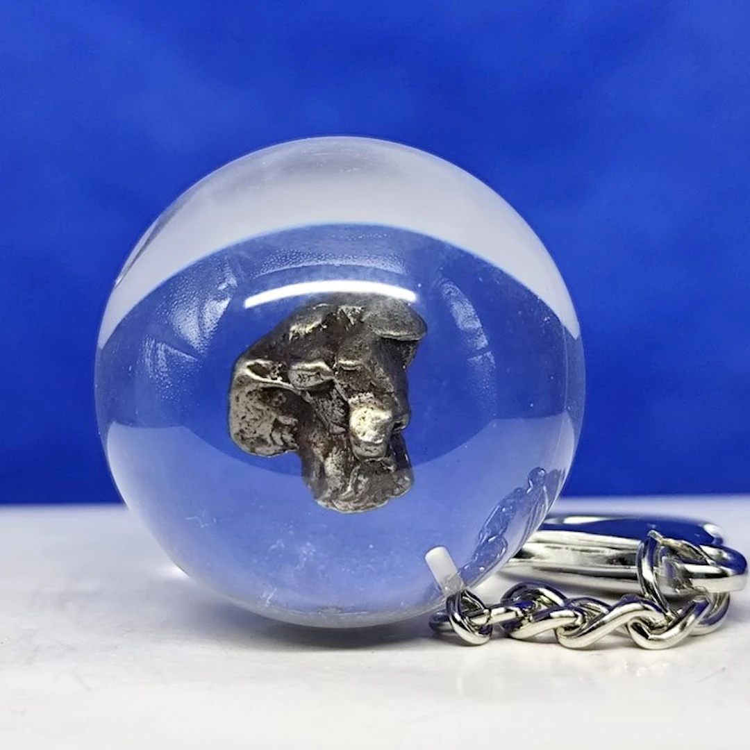 Authentic METEORITE KEY RING. CAMPO DEL CIELO (Argentina, 4,500 years). - 30 g