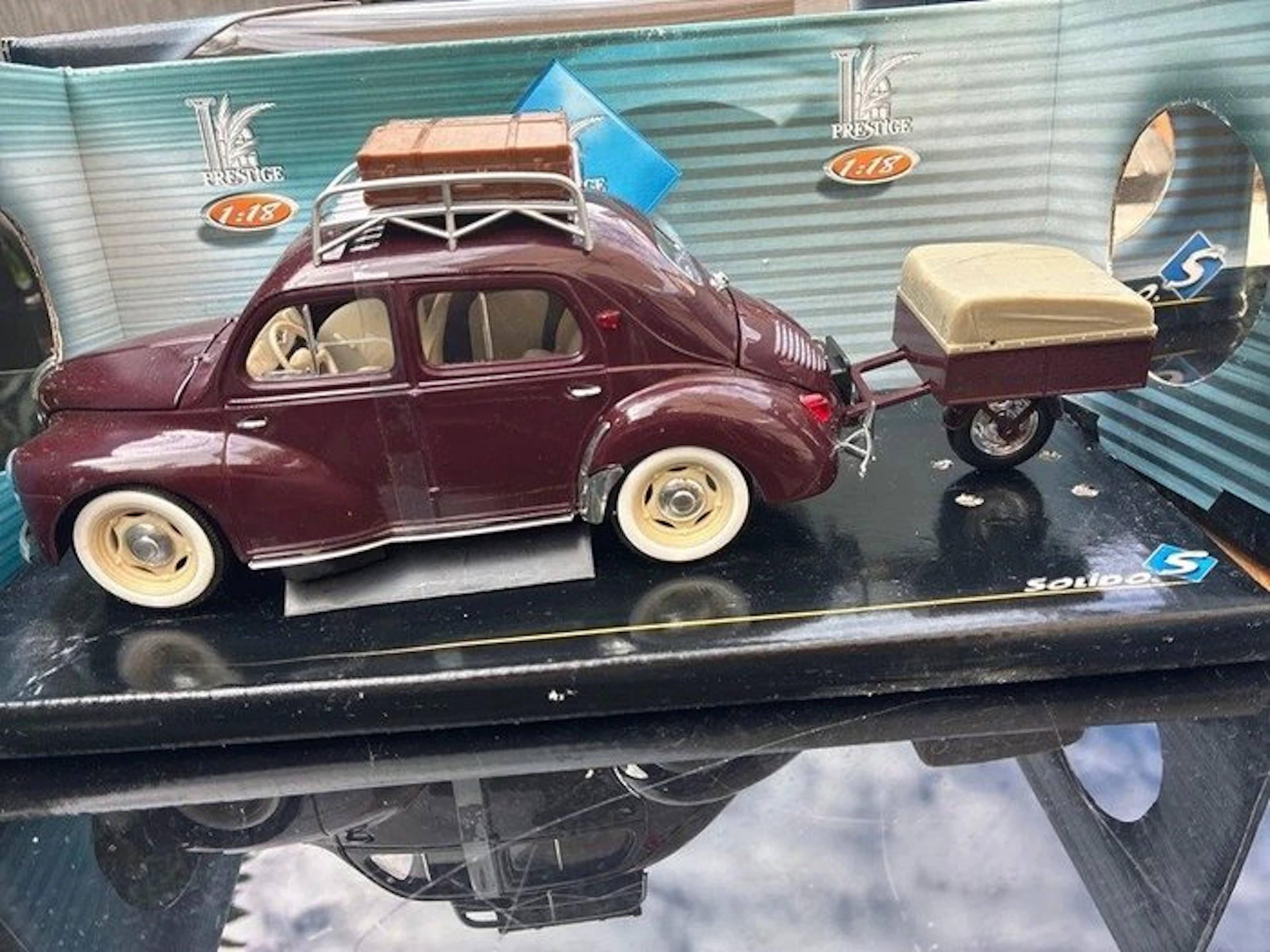 Solido 1:18 - Model car - Renault 4CV con remolque