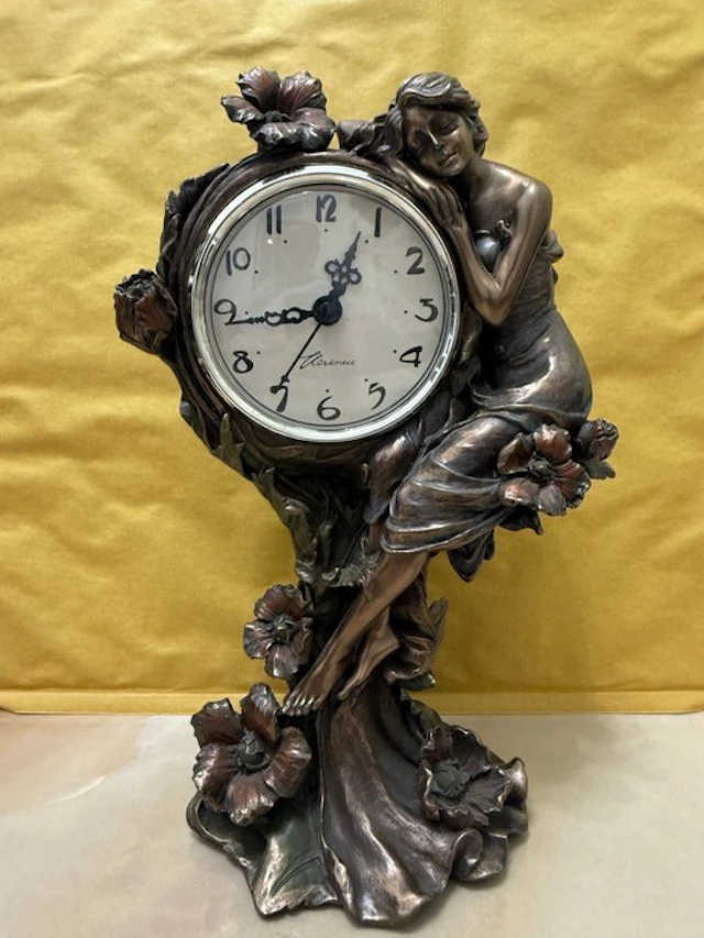 Clock - Metal - 1940-1950