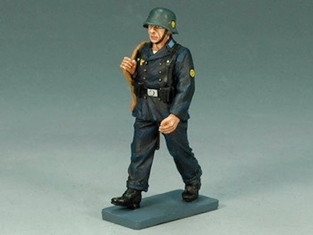 King & Country - Pewter soldier - KM007 Patrolling Guard - Tin