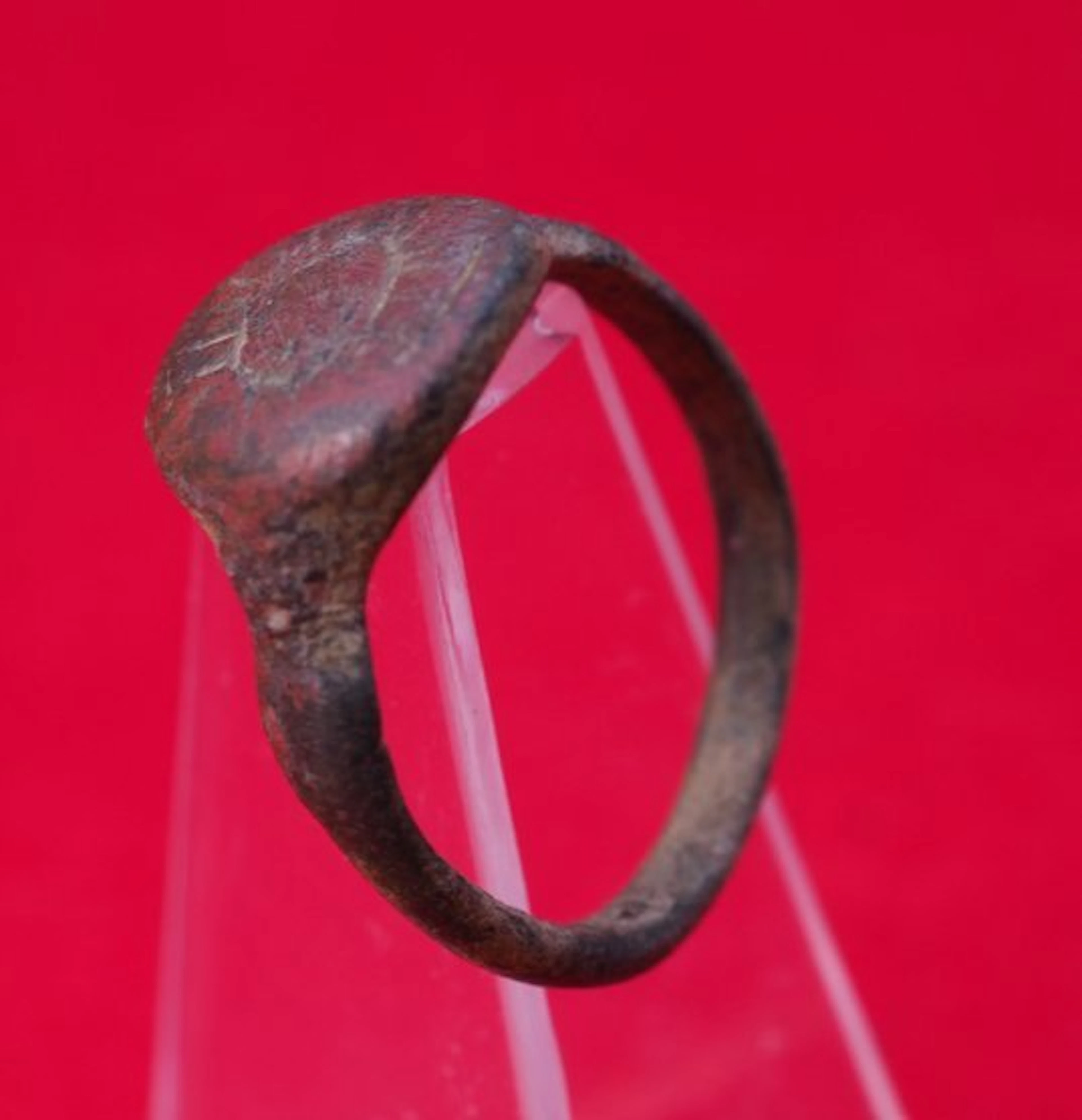 Ancient Roman Bronze finger ring - 19 mm (No reserve price)