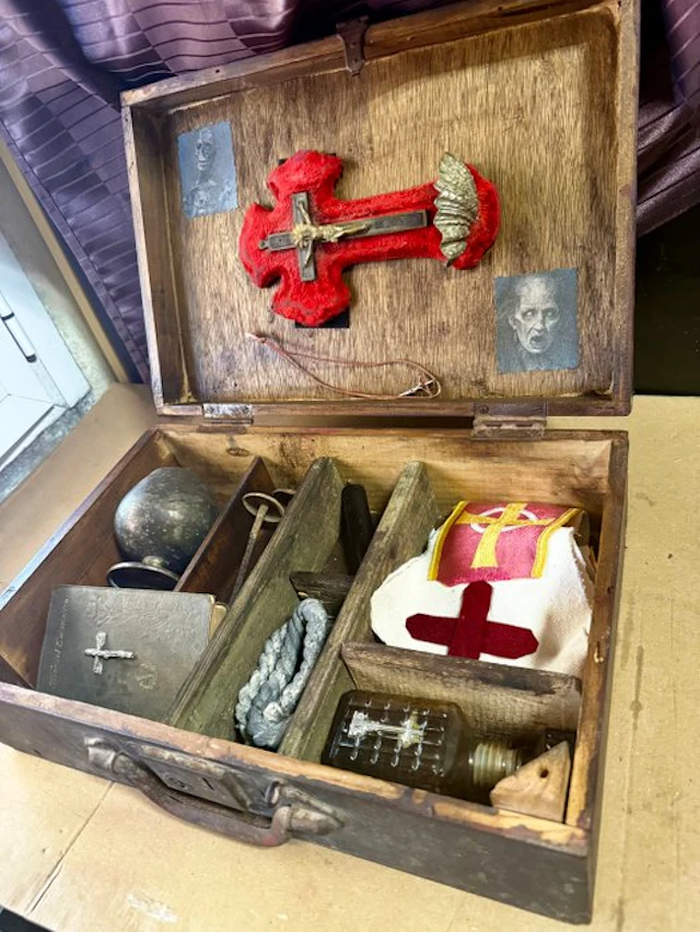 Demonic Exorcism Kit Victoriano Taxidermy full body mount...
