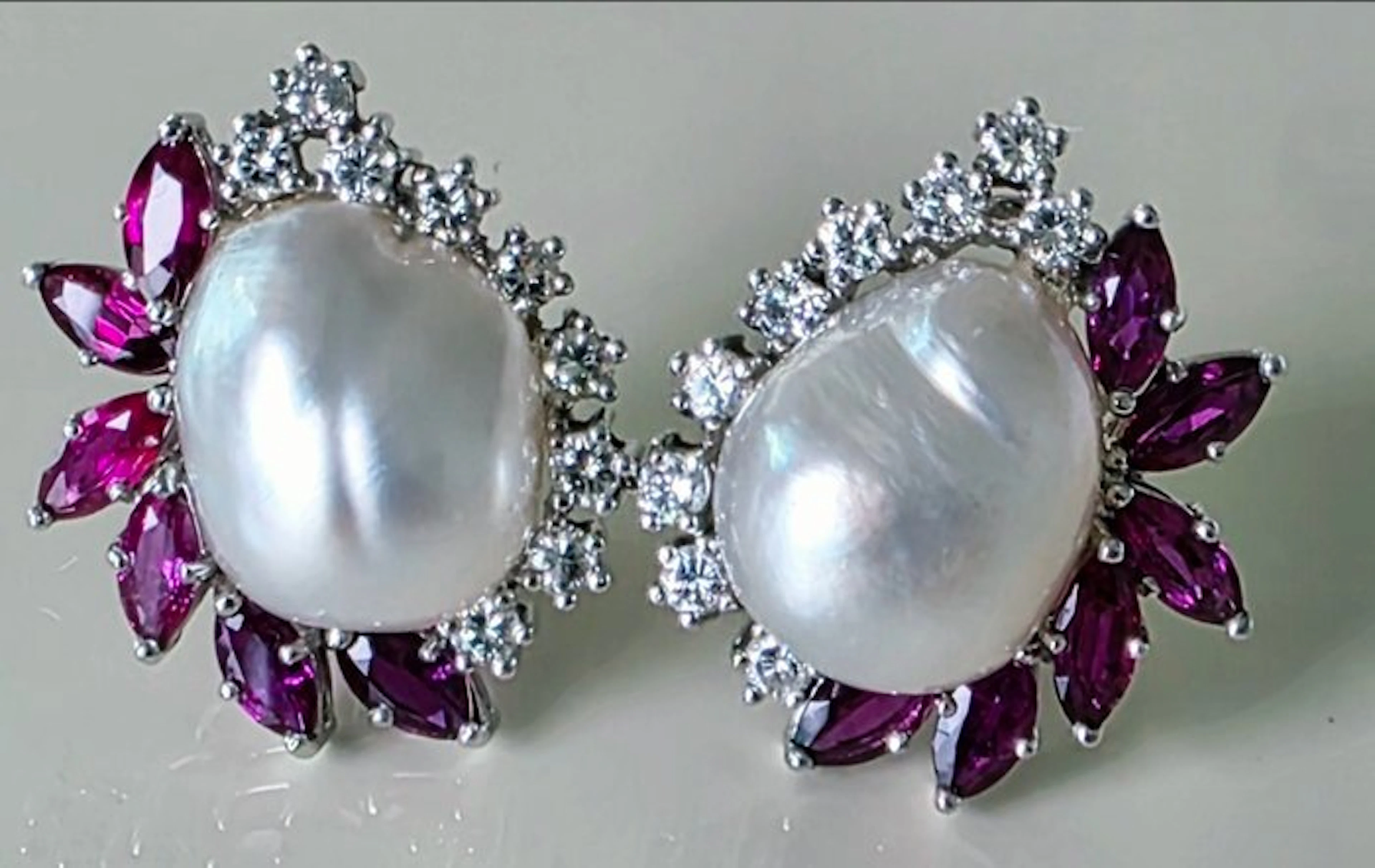 Earrings - 18 kt