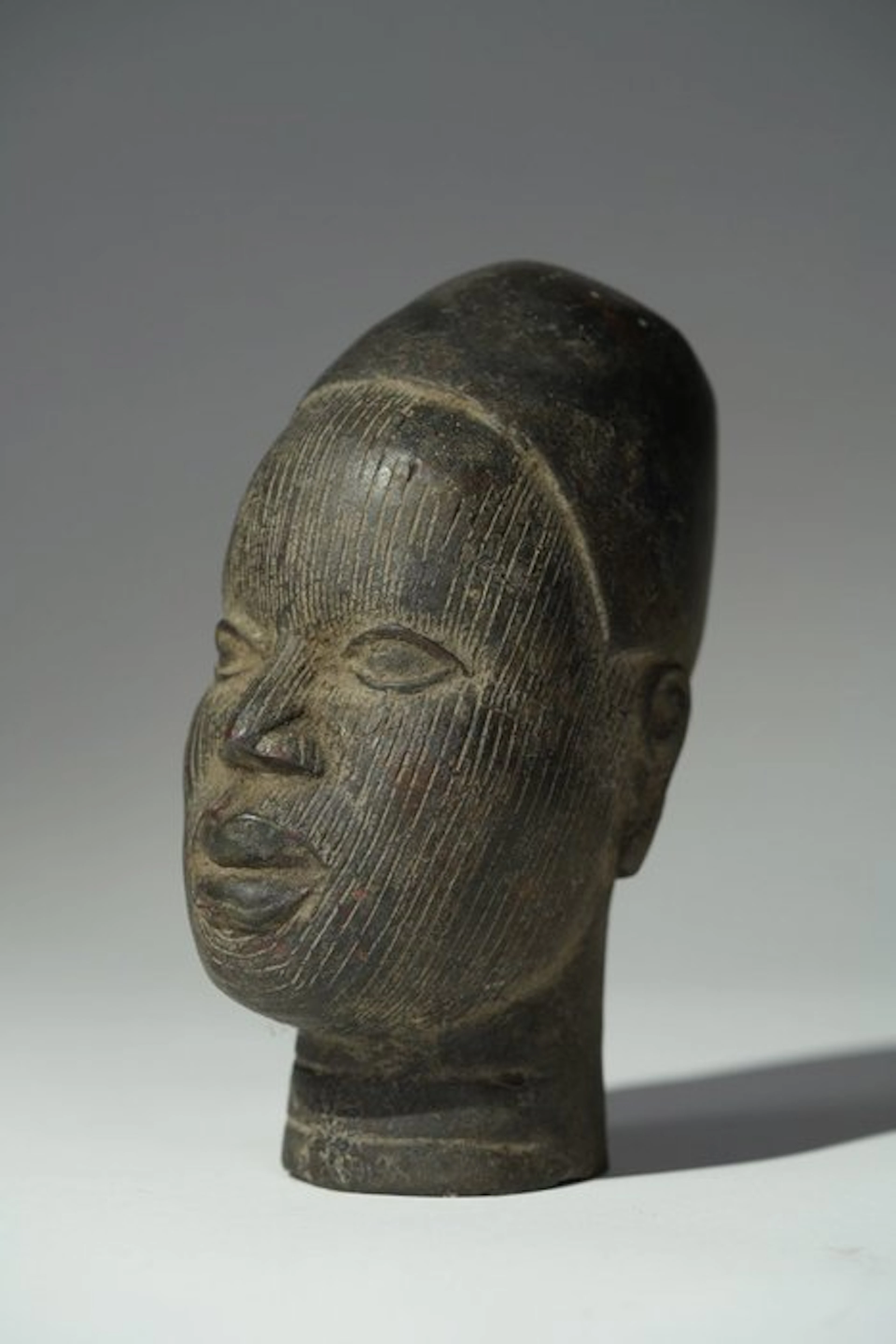 A bronze head - Head - Benin - Nigeria