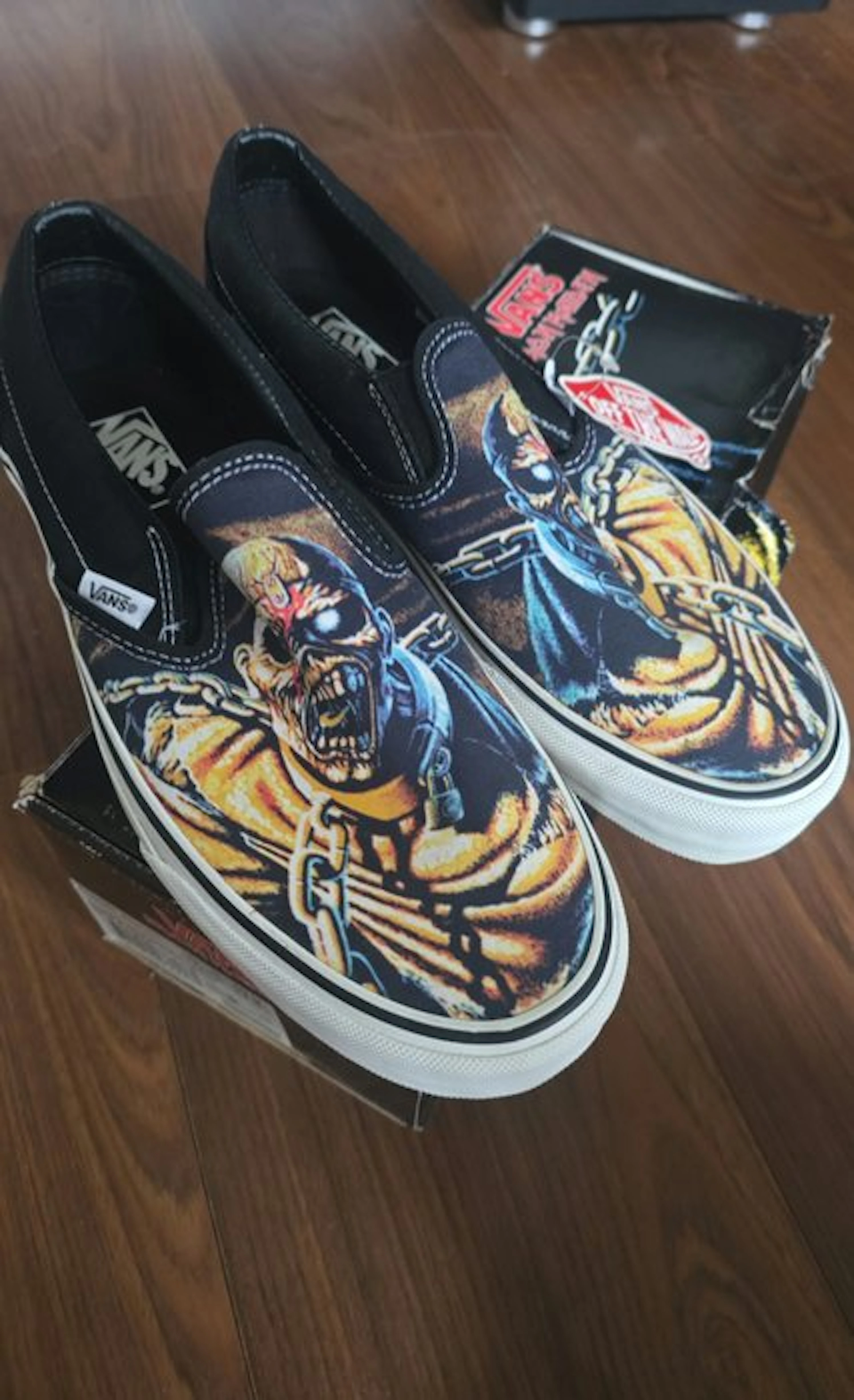Vans - Classic Slip-On x Iron Maiden "Piece of Mind"...