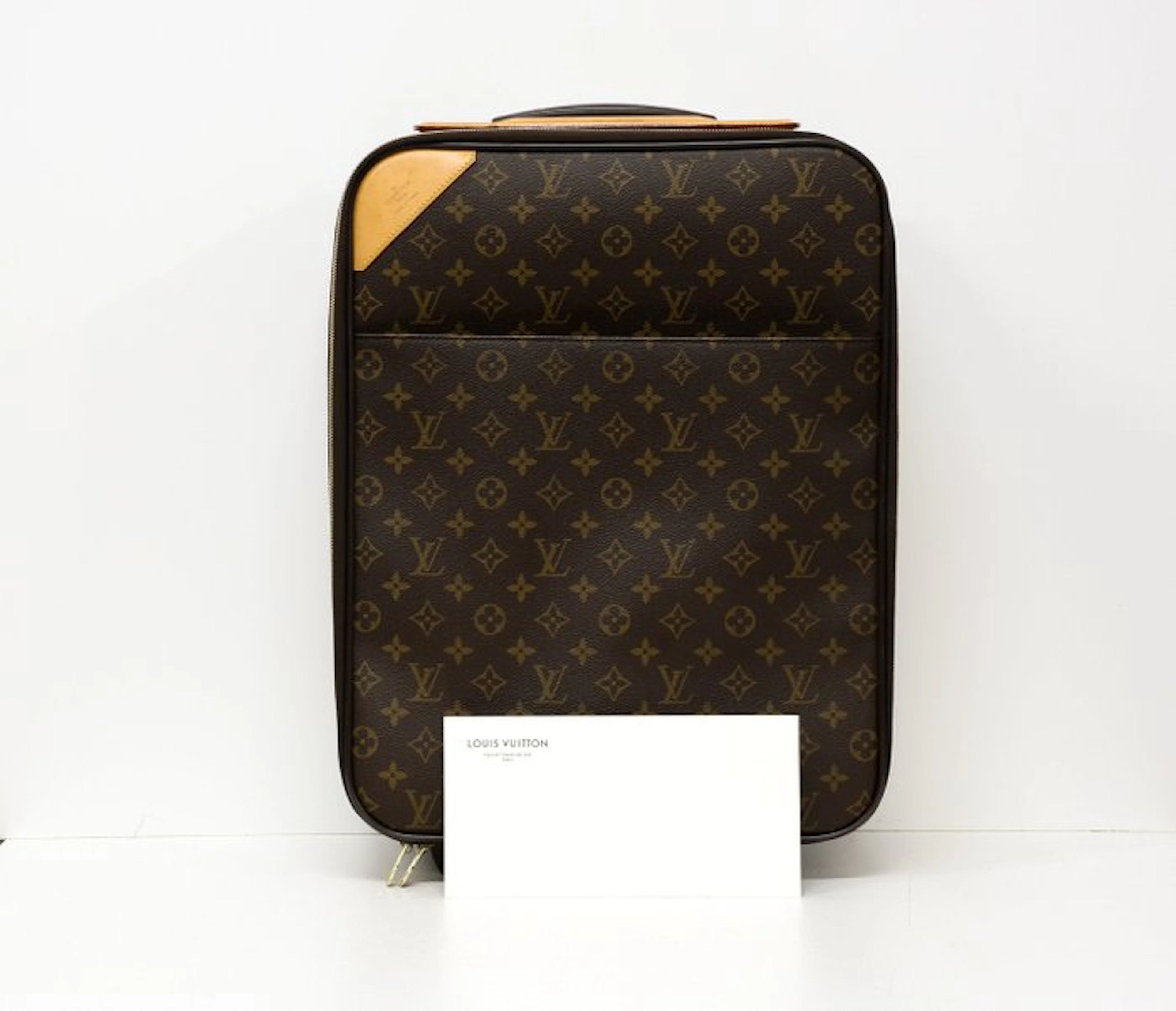 Louis Vuitton - Pegase - Trolley suitcase