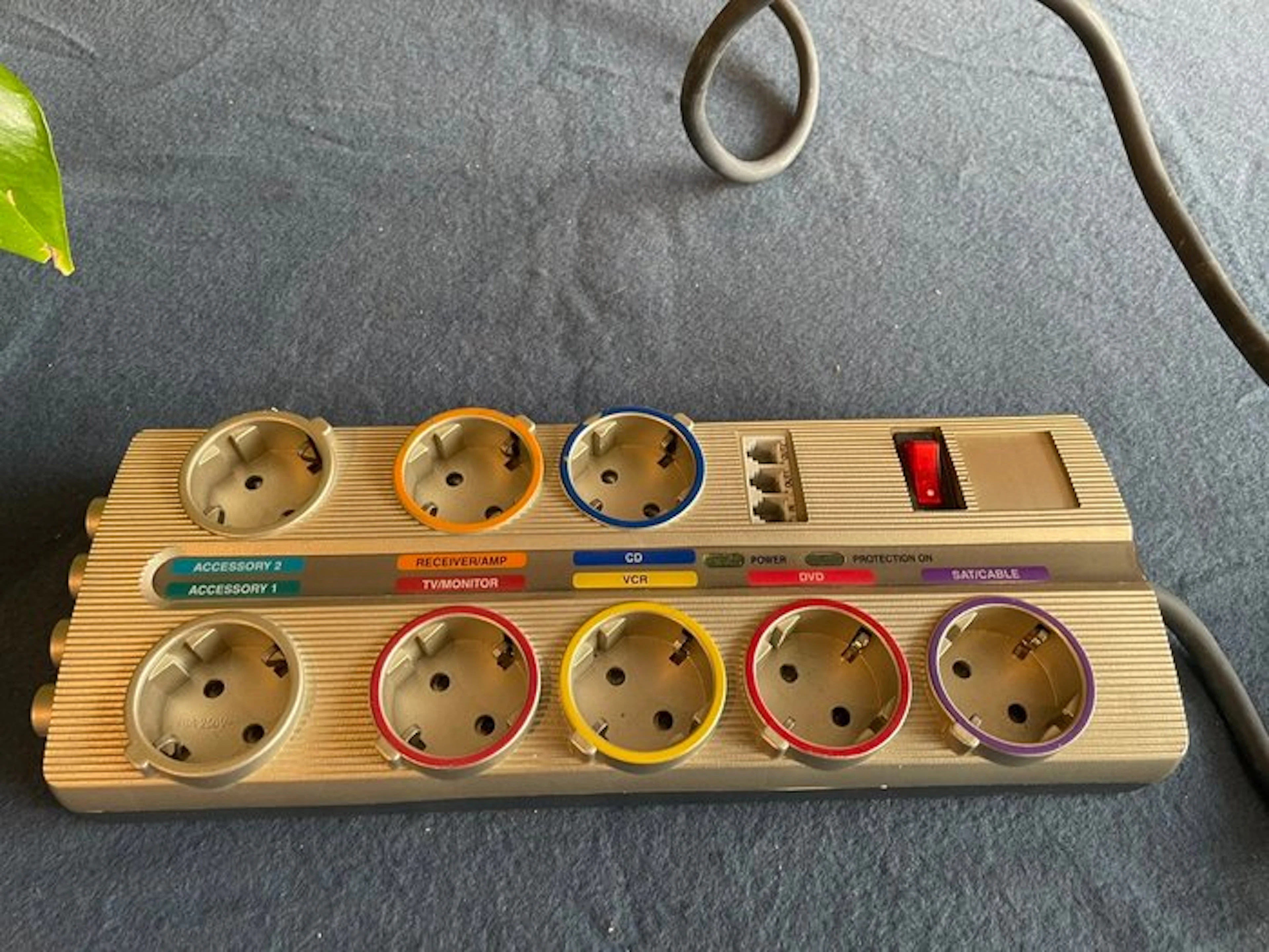 Monster Power - HTS-800 Powercenter Audio testing equipment