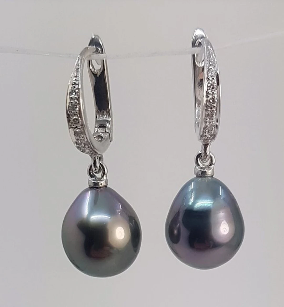 Earrings - 14 kt. White gold - 0.09ct. tw. - 9x10mm Tahitian Pearls