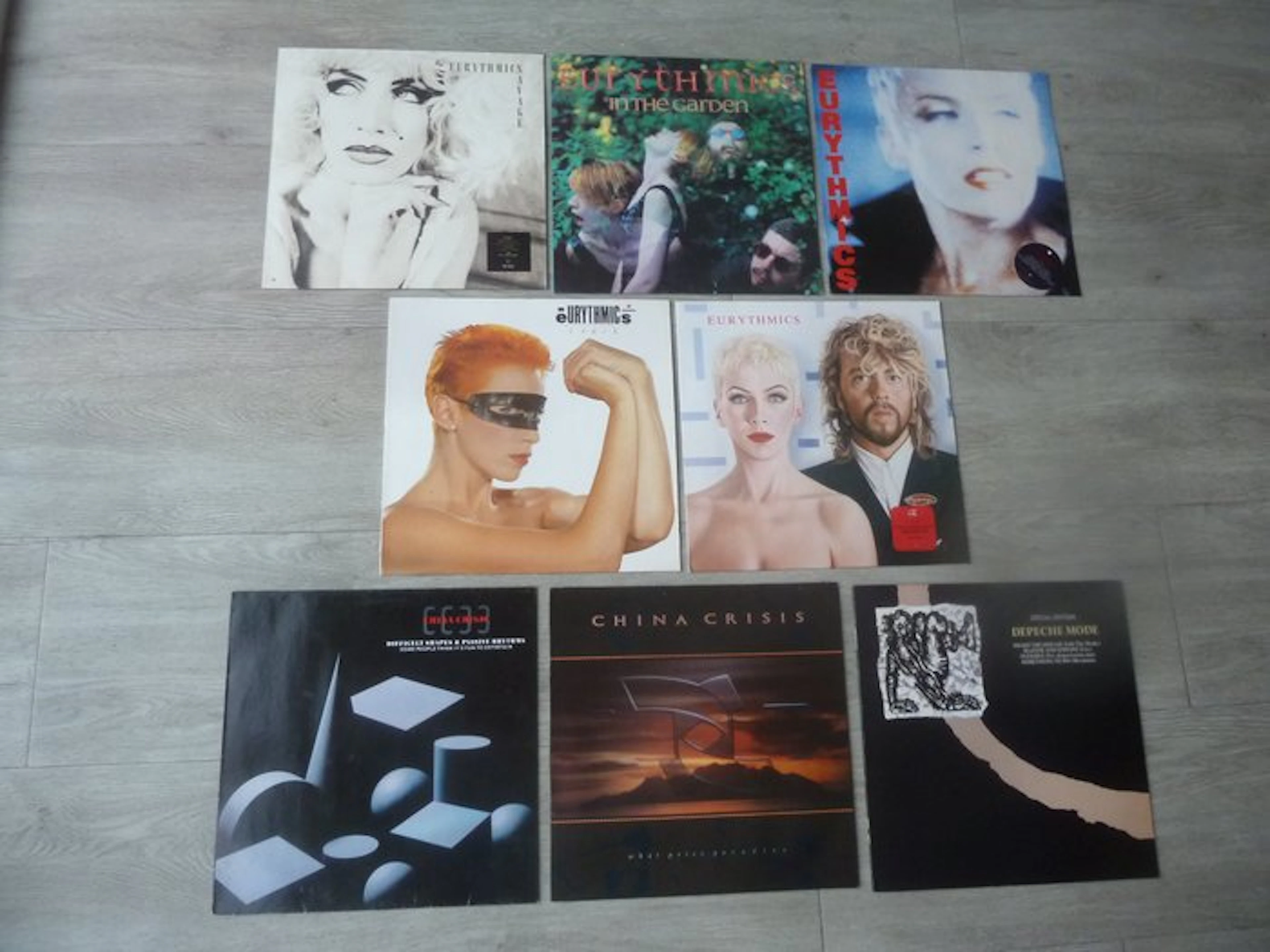 UK Synth Pop from the 80's with the Eurythmics (5x)...