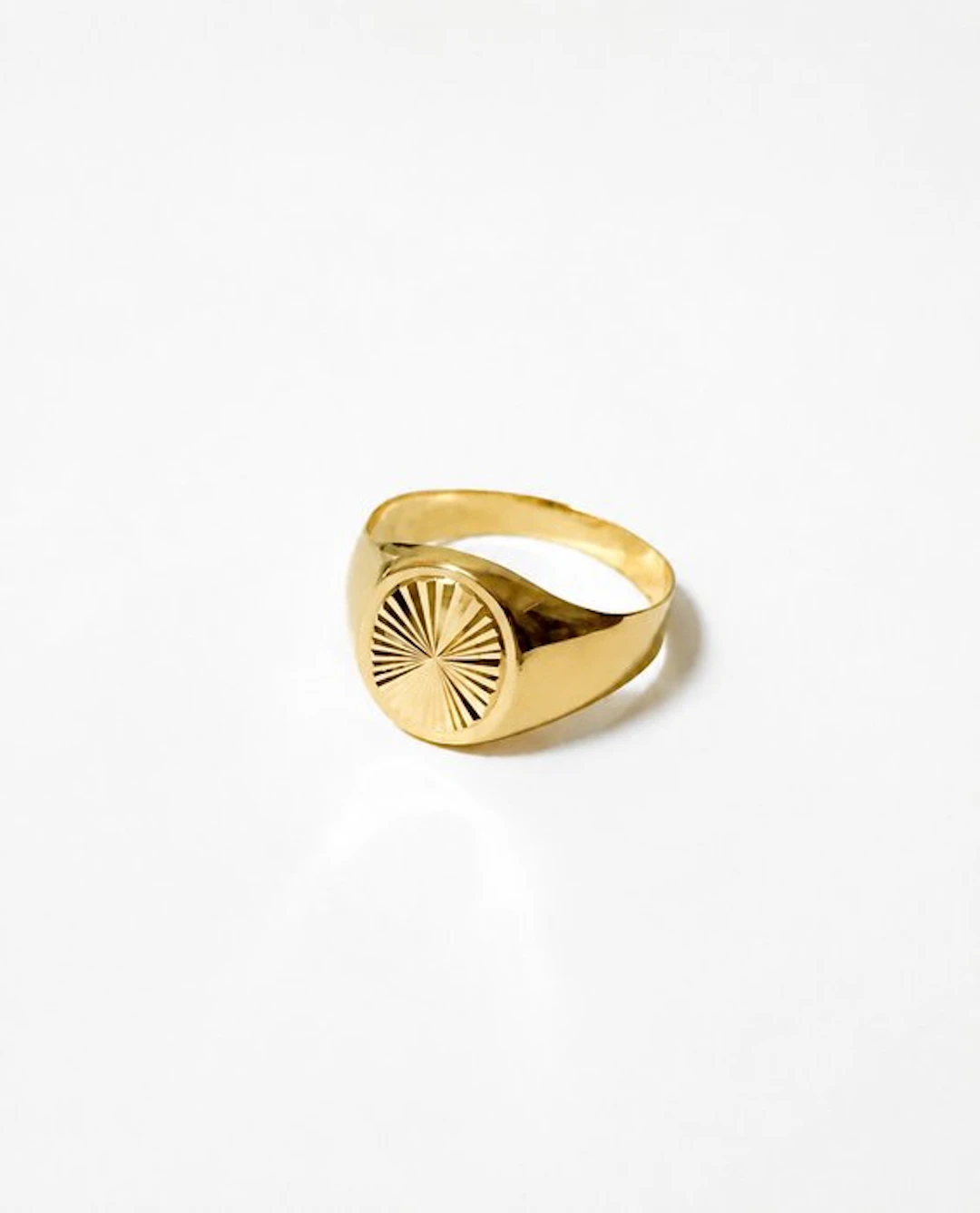 No reserve price - Ring - 18 kt. Yellow gold - Seal, measured 20, 1.6/1.7 g