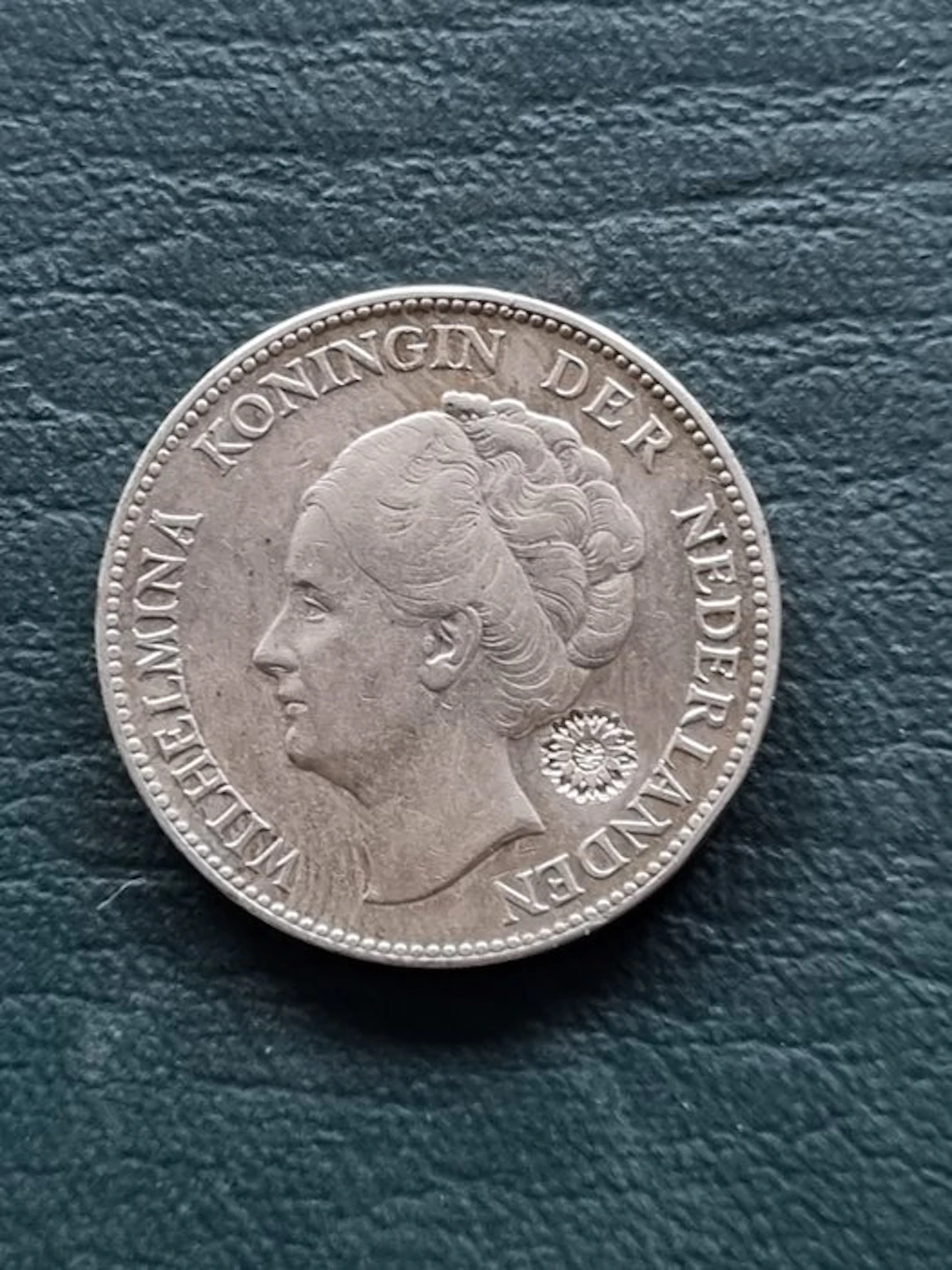 Netherlands. Wilhelmina. 1 Gulden 1929 met klop Margriet (No reserve price)