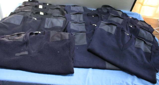 Netherlands - 12 sweaters, black/blue navy/police - Military equipment