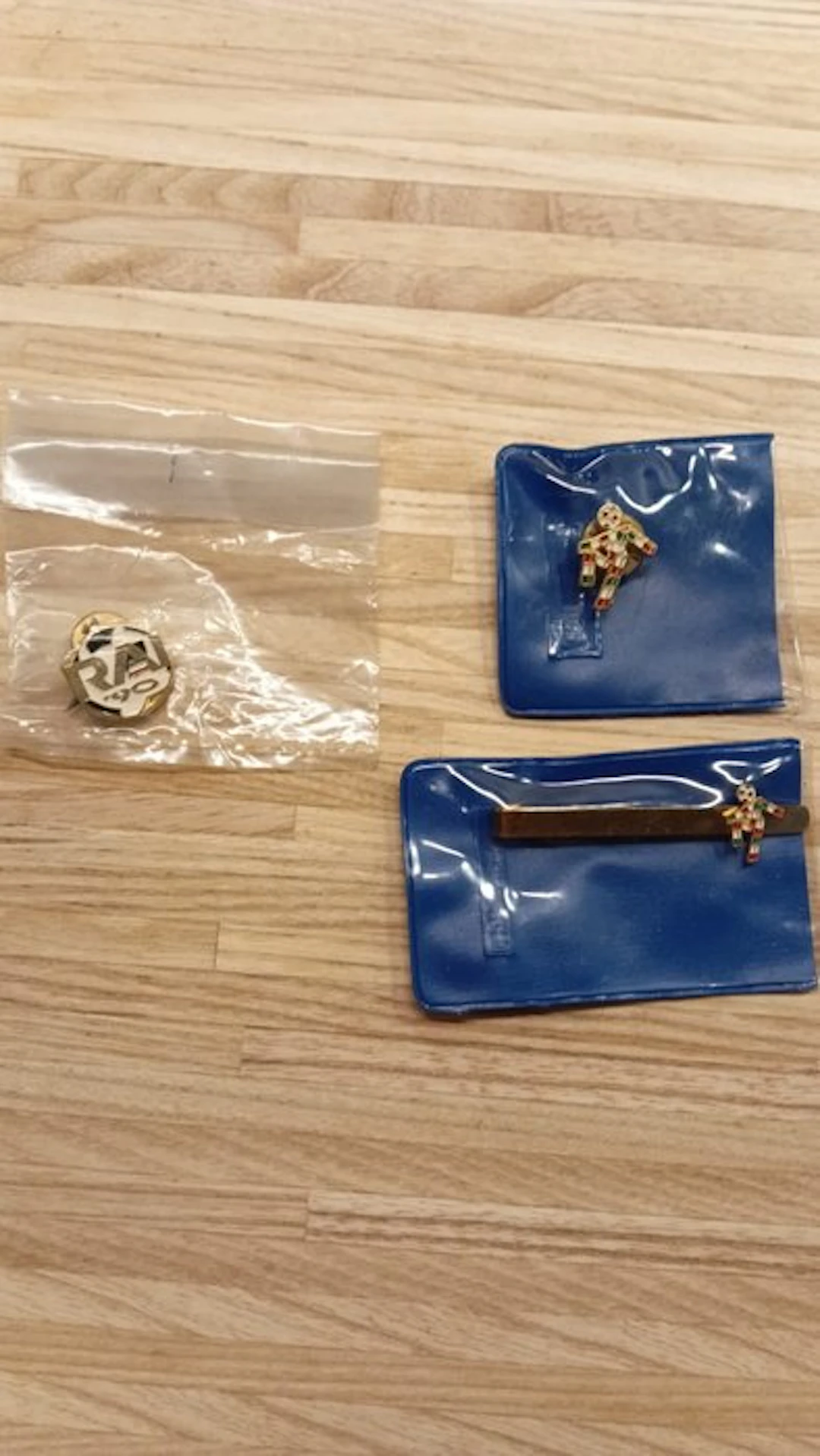 Coppa del Mondo 1990 - Official tie clip and badge with...