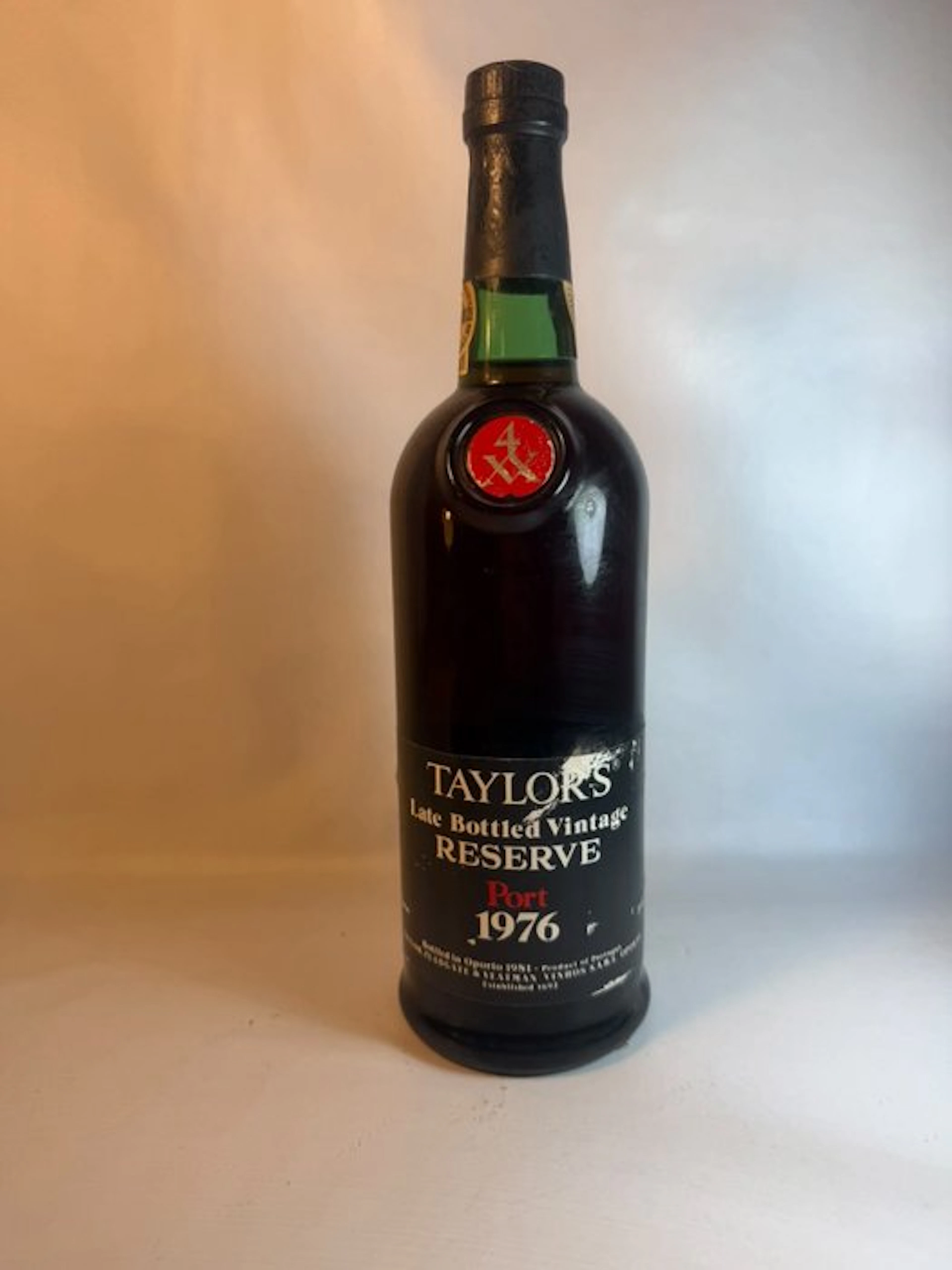 1976 Taylor's - Late Bottled Vintage Port - Bottled in...