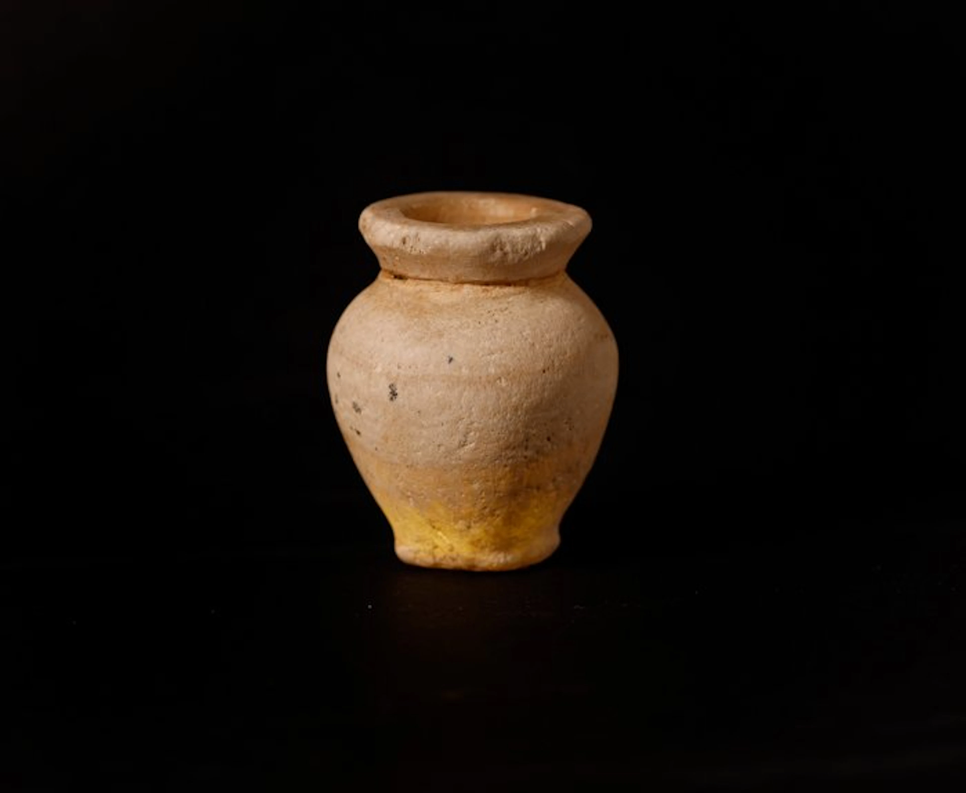 Ancient Egypt, alabaster jar for kohl - 5 cm