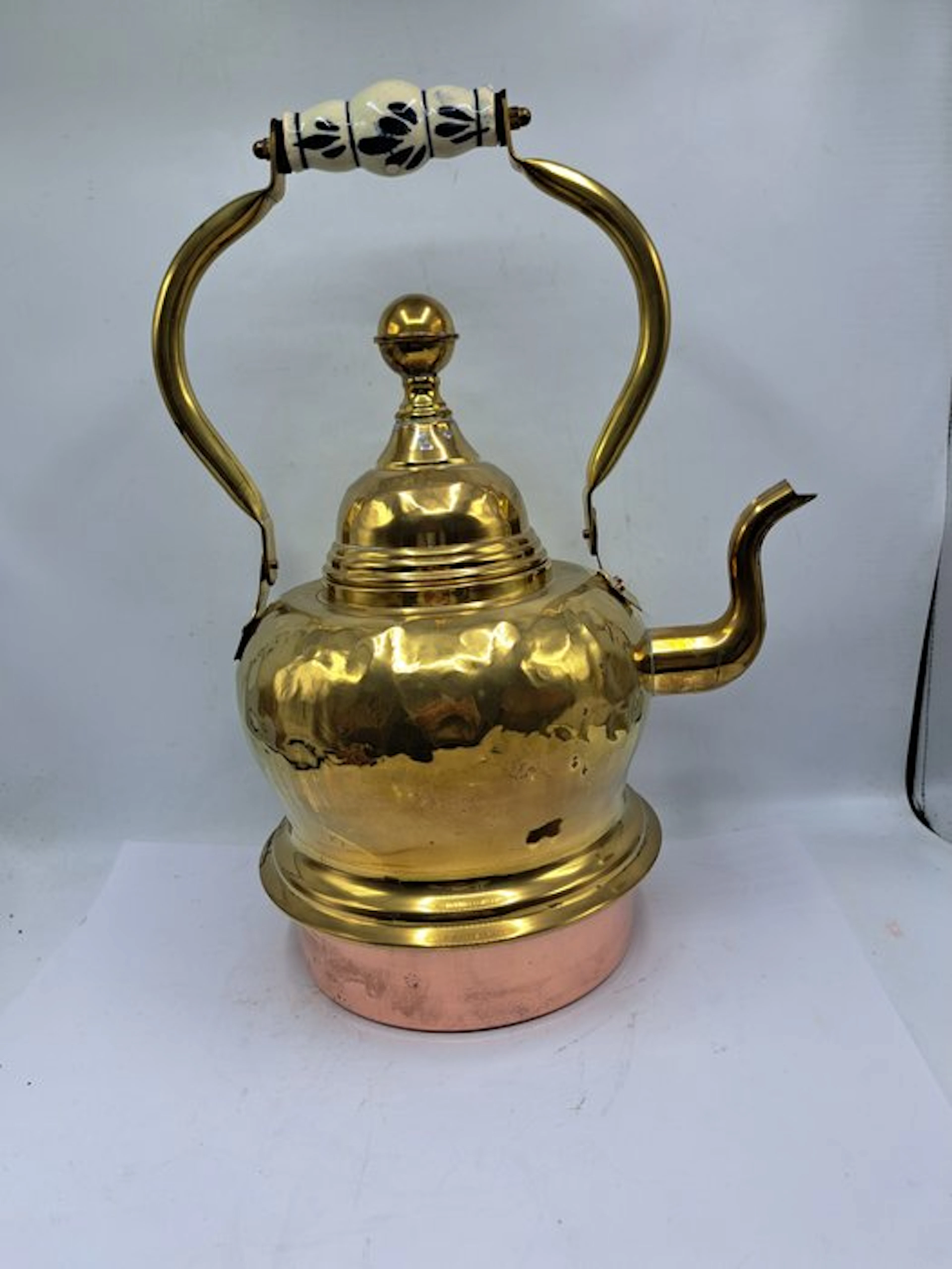 Teapot - Zakketel - Copper, Brass, Porcelain - Peer kettle / hearth kettle