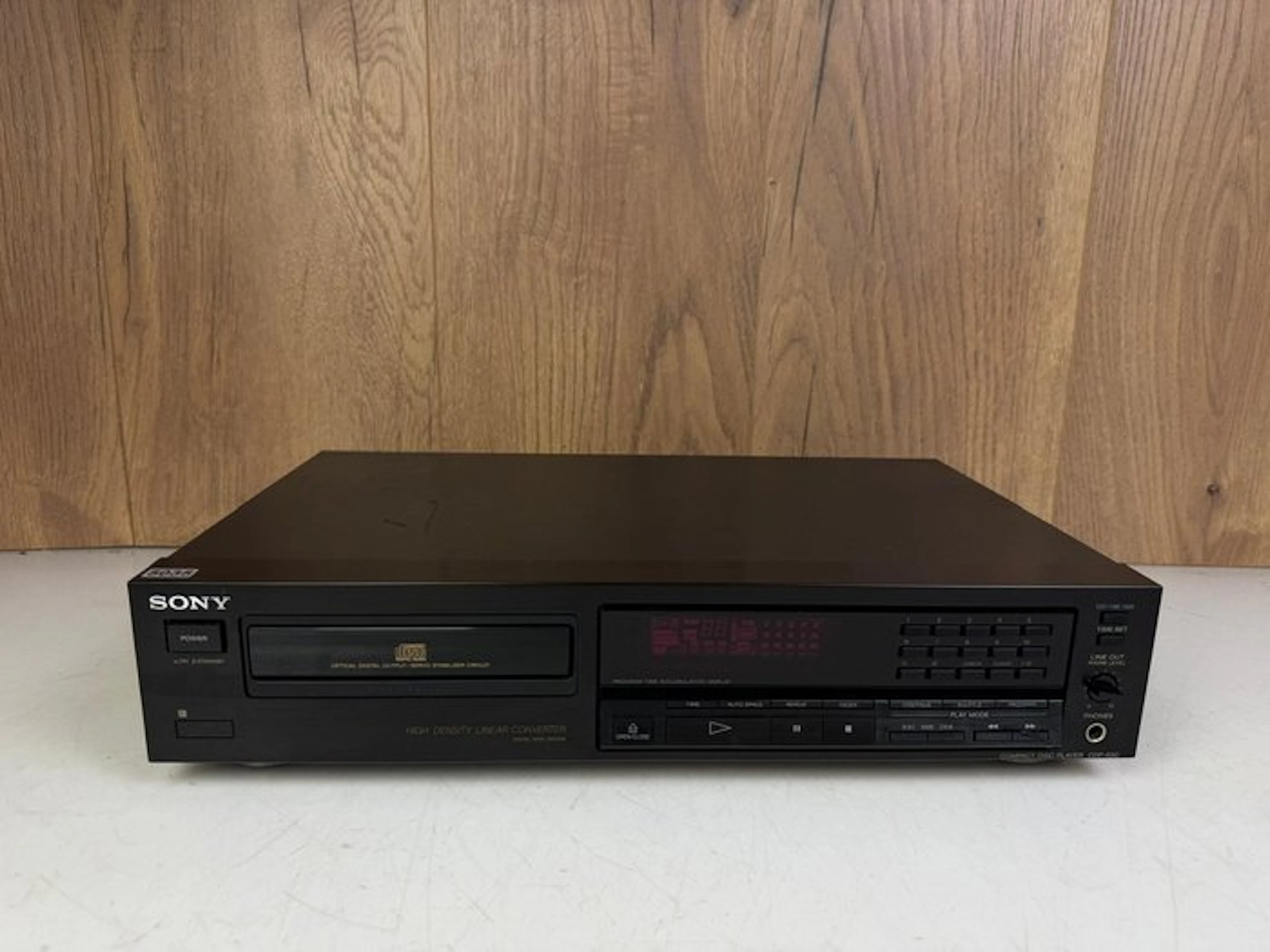 Sony - CDP-690 CD player