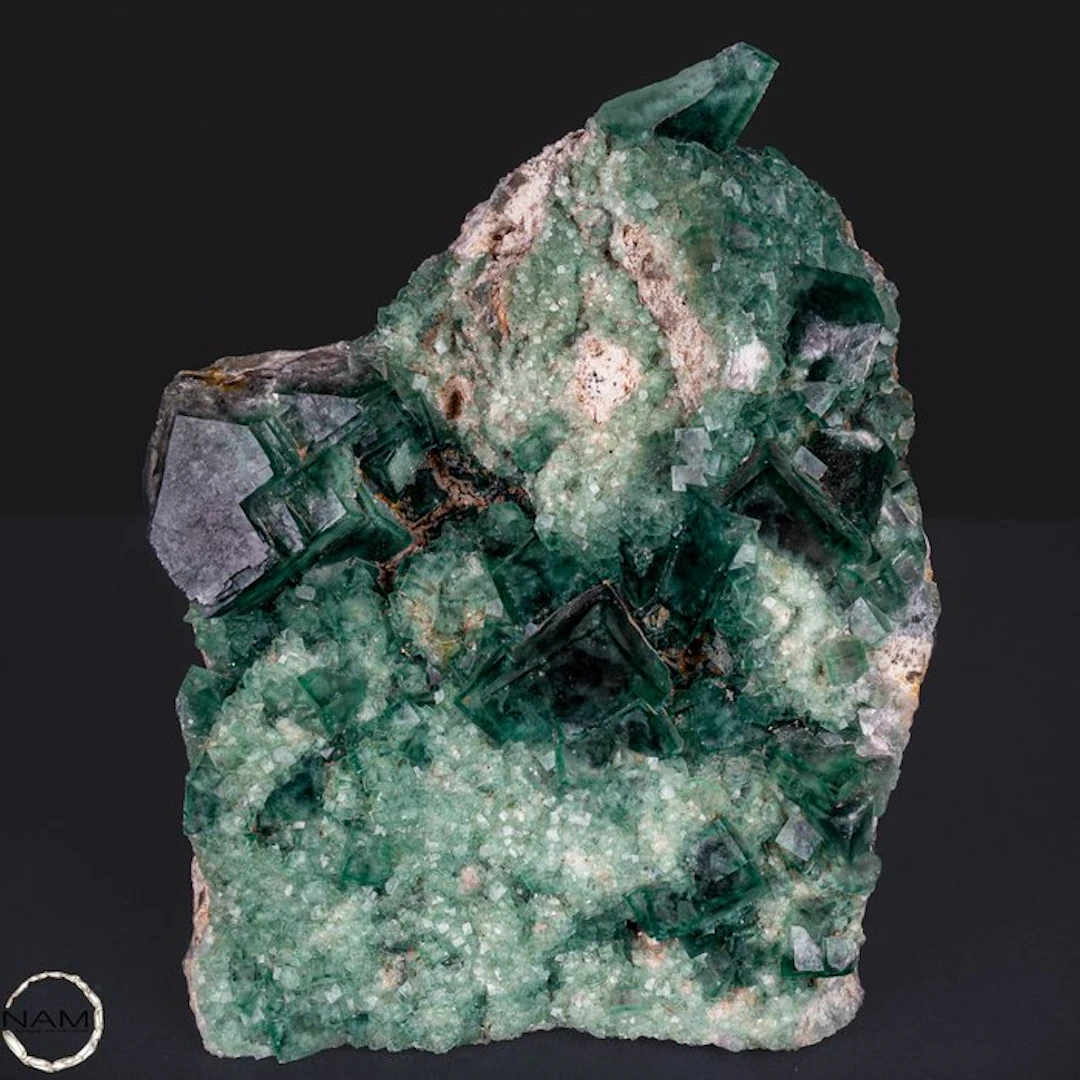 Unique fluorite cluster – Crystal Beauty in Emerald Green- 2226.17 g