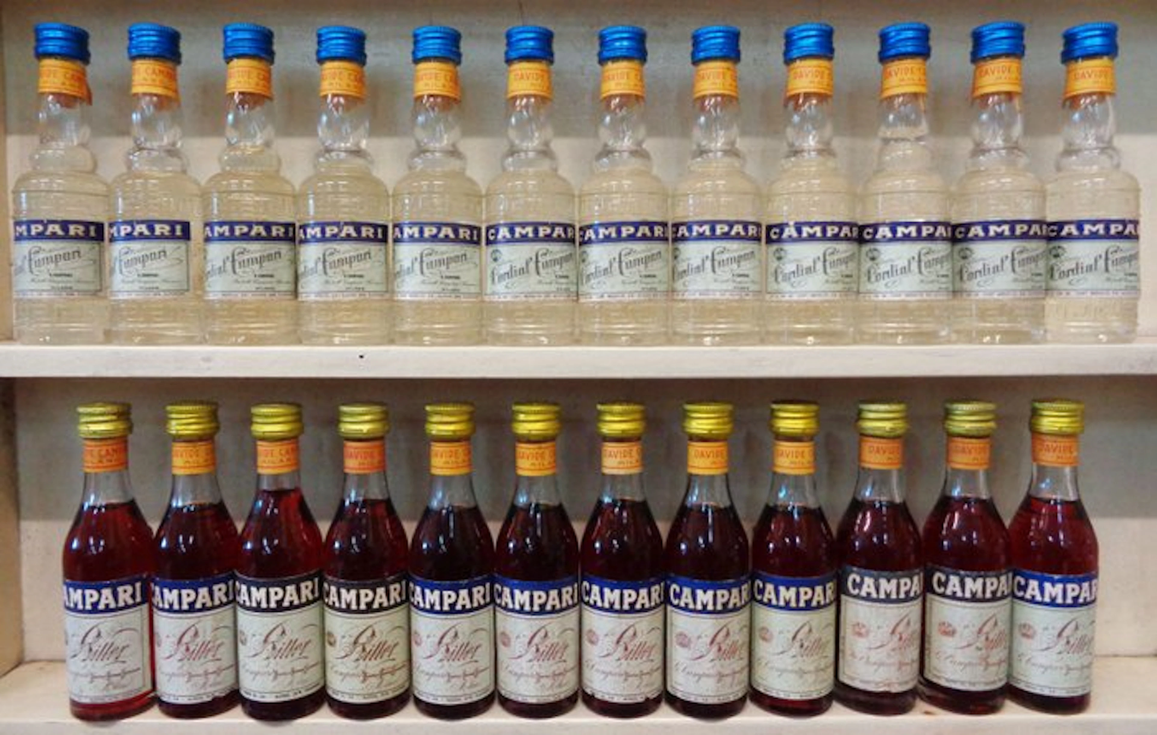 Campari - Bitter + Cordial - Miniature - b. 1970s - 3,9cl - 24 bottles