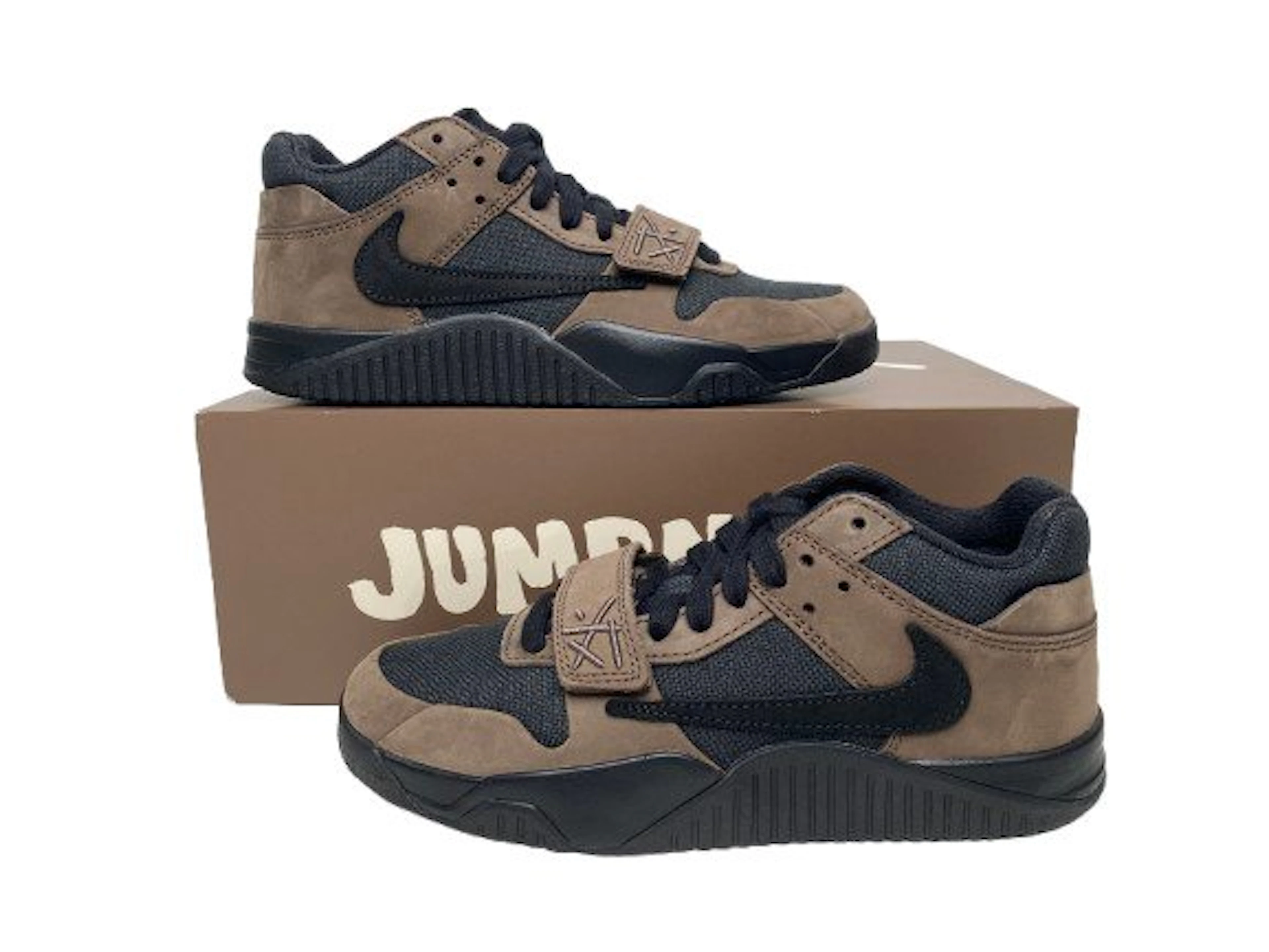 Air Jordan - Nike x Travis Scott - Sneakers - Size: EU 41 - New with tags