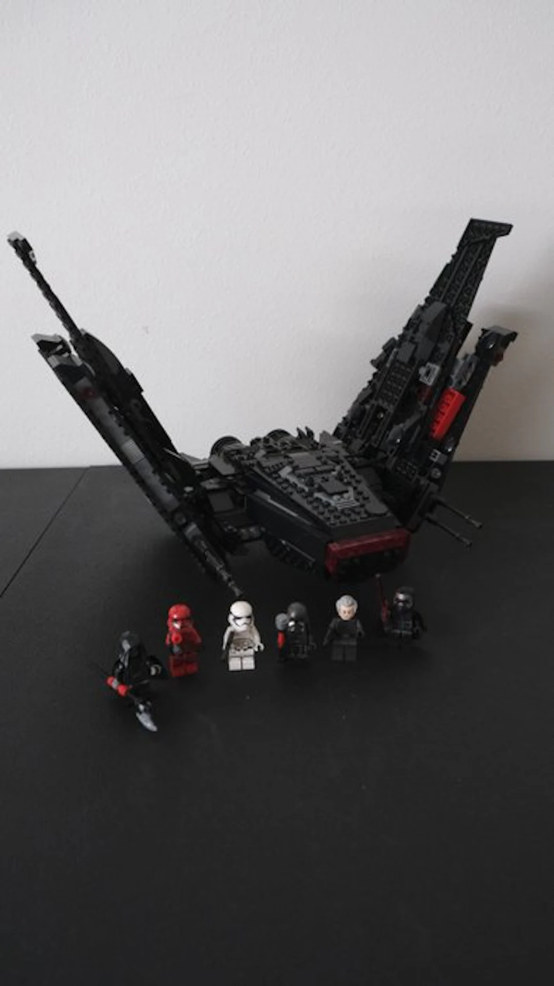 LEGO Set - 75256 - Star Wars - Kylo Ren's Shuttle - Used...