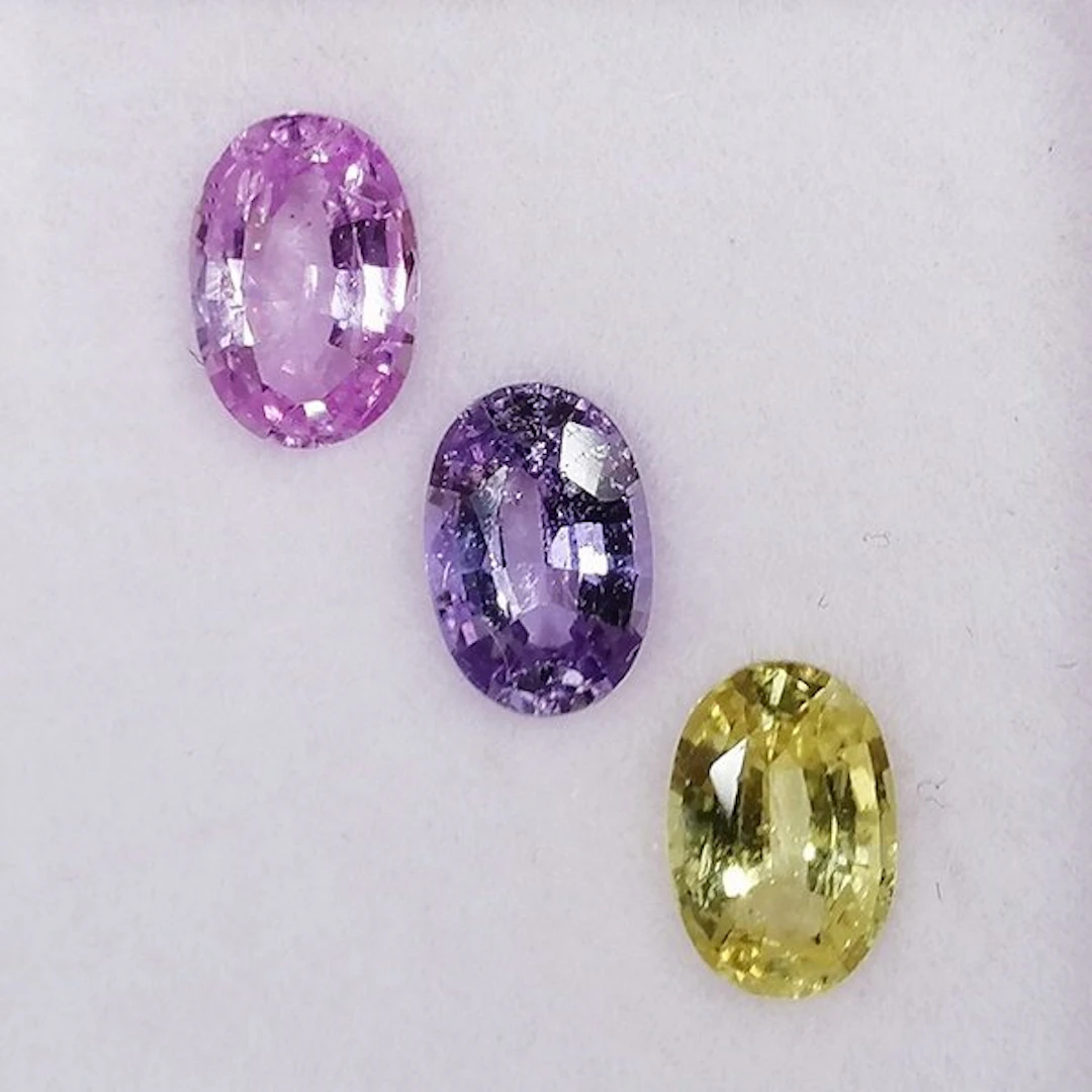 3 pcs Sapphire - 1.58 ct - Instituto Gemólogico Español (IGE) - No Treatments