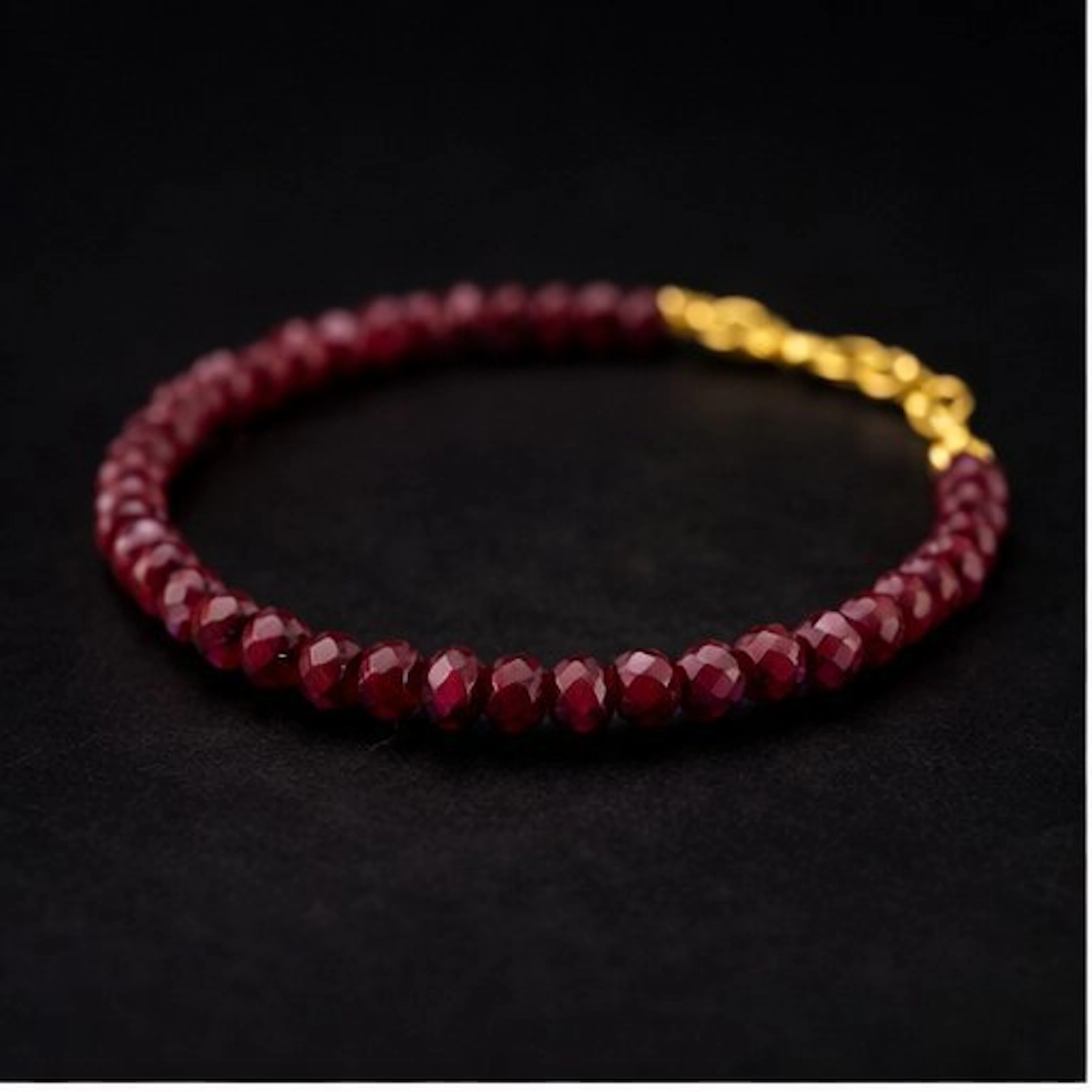 Elegant Faceted Ruby Bracelet – 5.3 g - Bracelet