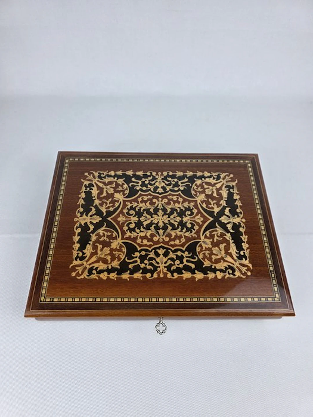 Box - Wood - Grande with precious woods