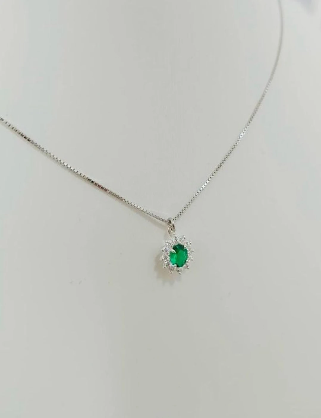 Necklace - 18 kt. White gold Diamond (Natural) - Emerald