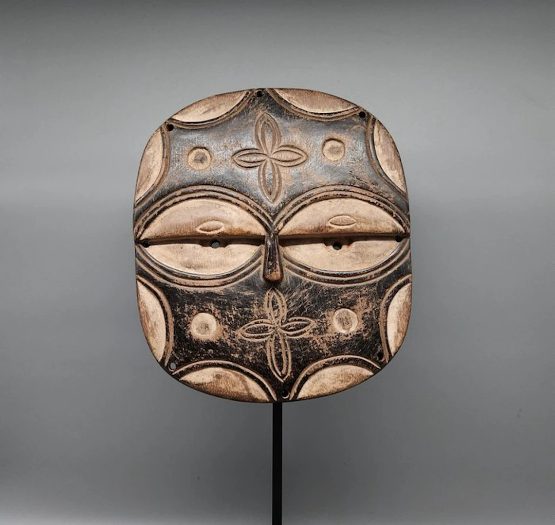 Gorgeous mask - Bateke (No reserve price)