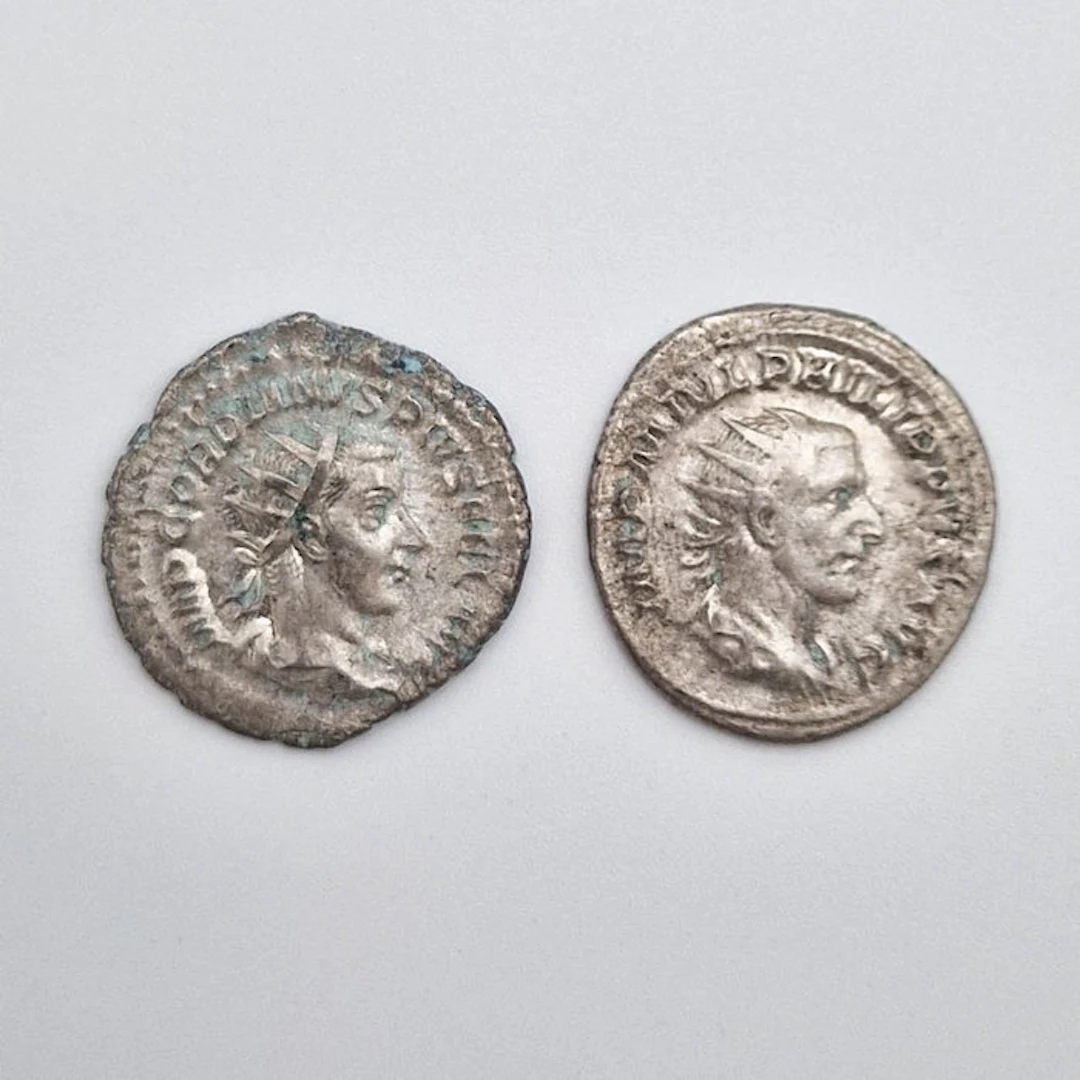 Roman Empire Lot van 2 Zilveren Antoniniani Gordian III...