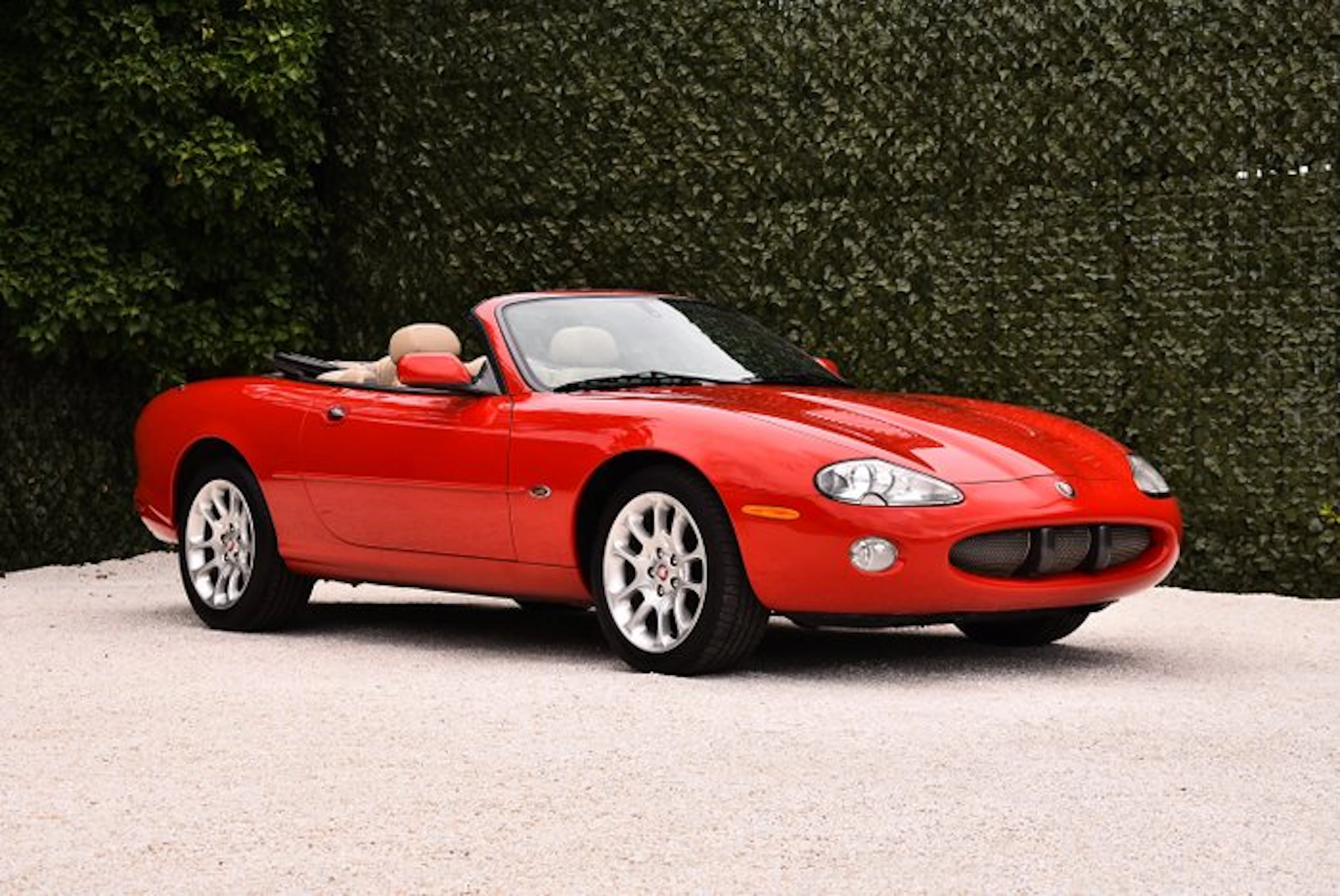 Jaguar - XKR Convertible - 2001