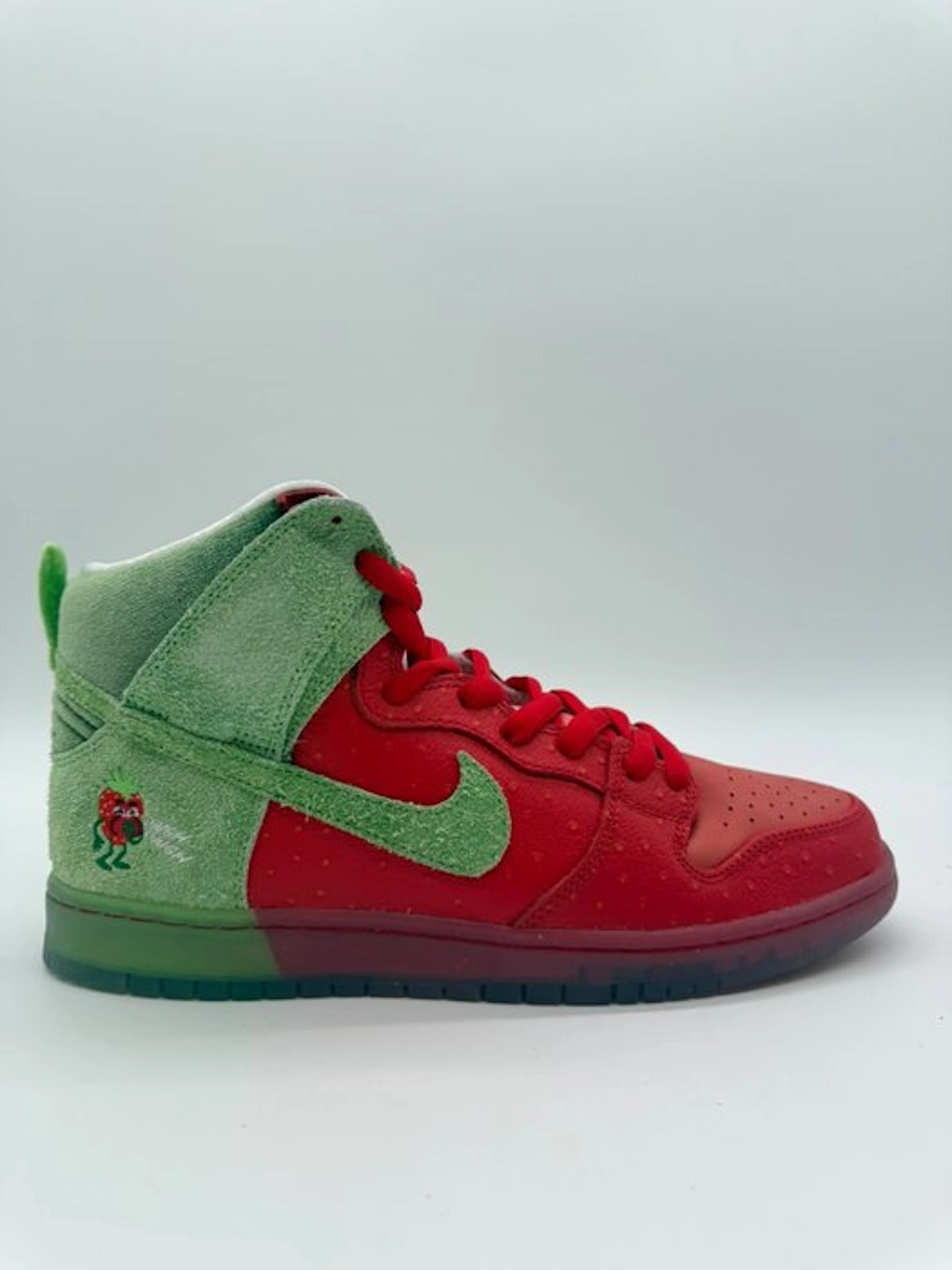 Nike - Nike SB Dunk High Strawberry Cough - Sneakers...
