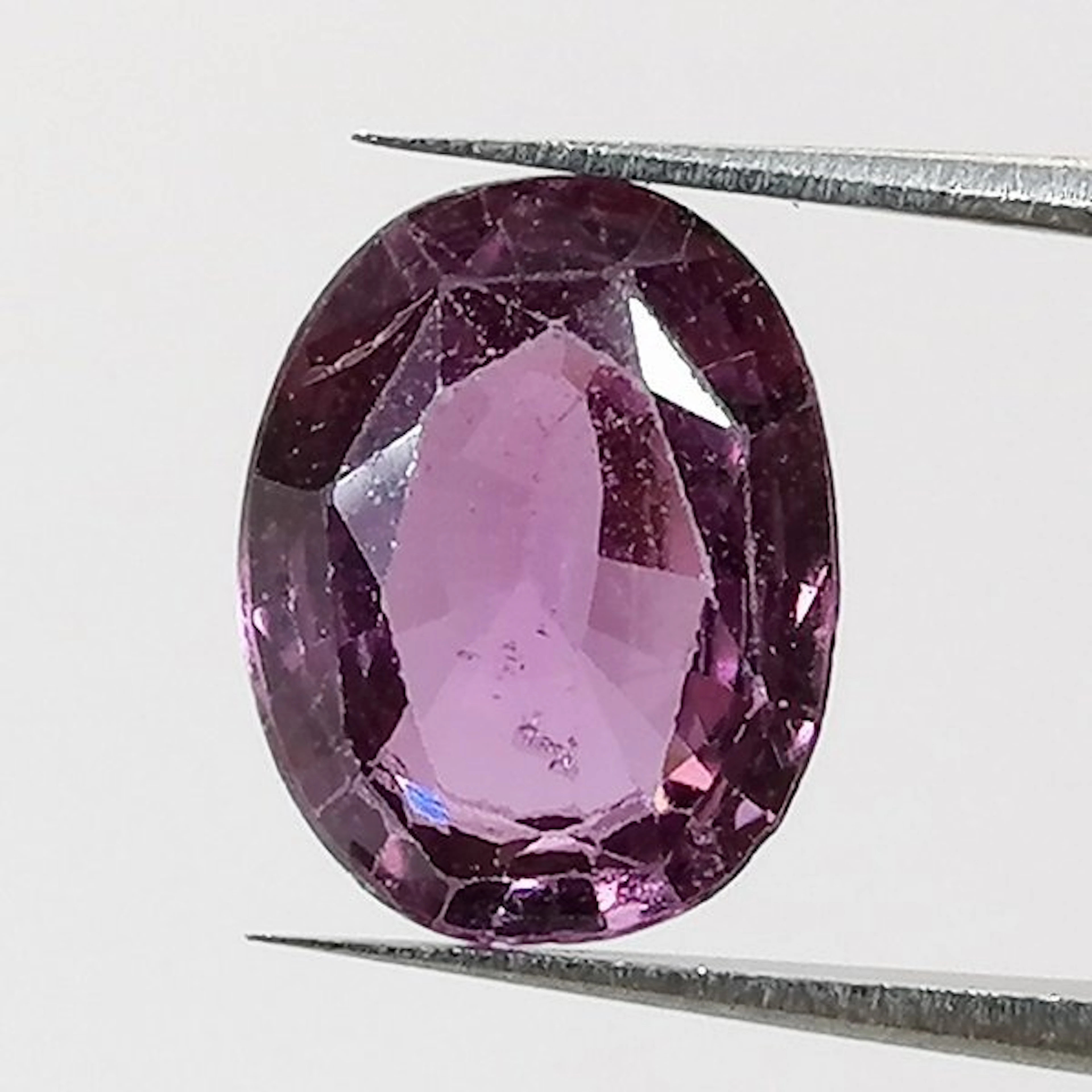 Sapphire - 1.80 ct - Instituto Gemólogico Español (IGE) - No Treatments