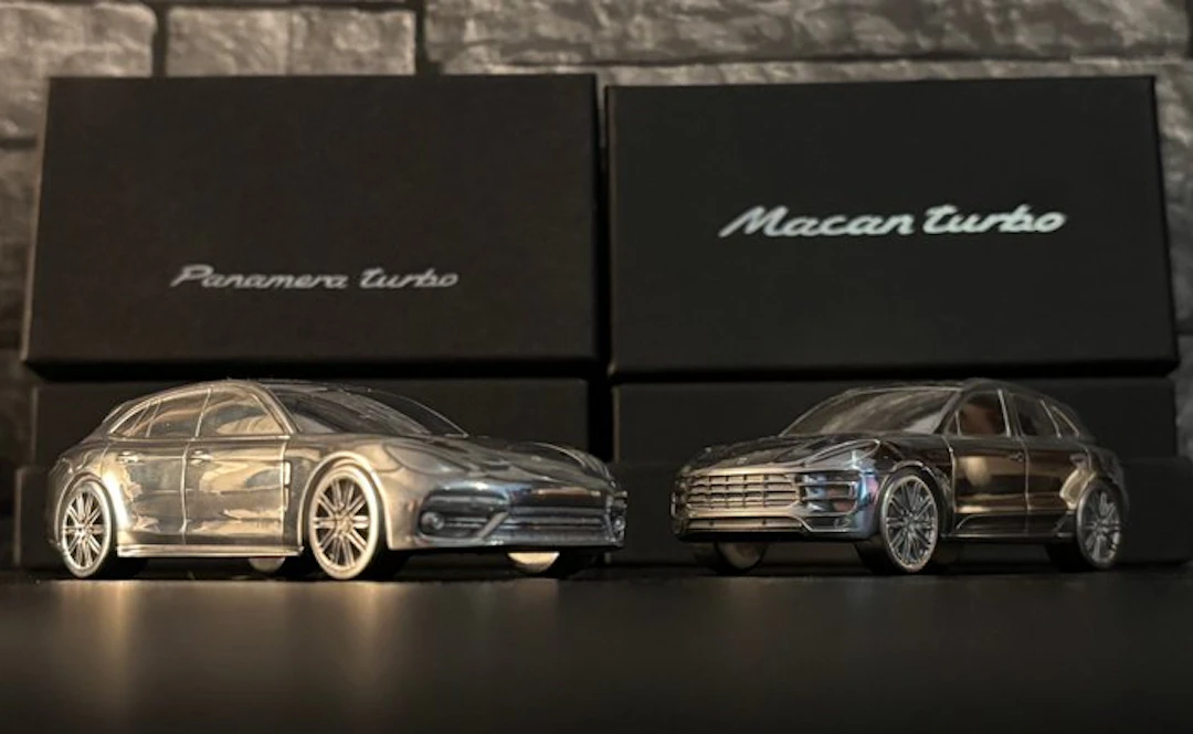 Model - Porsche