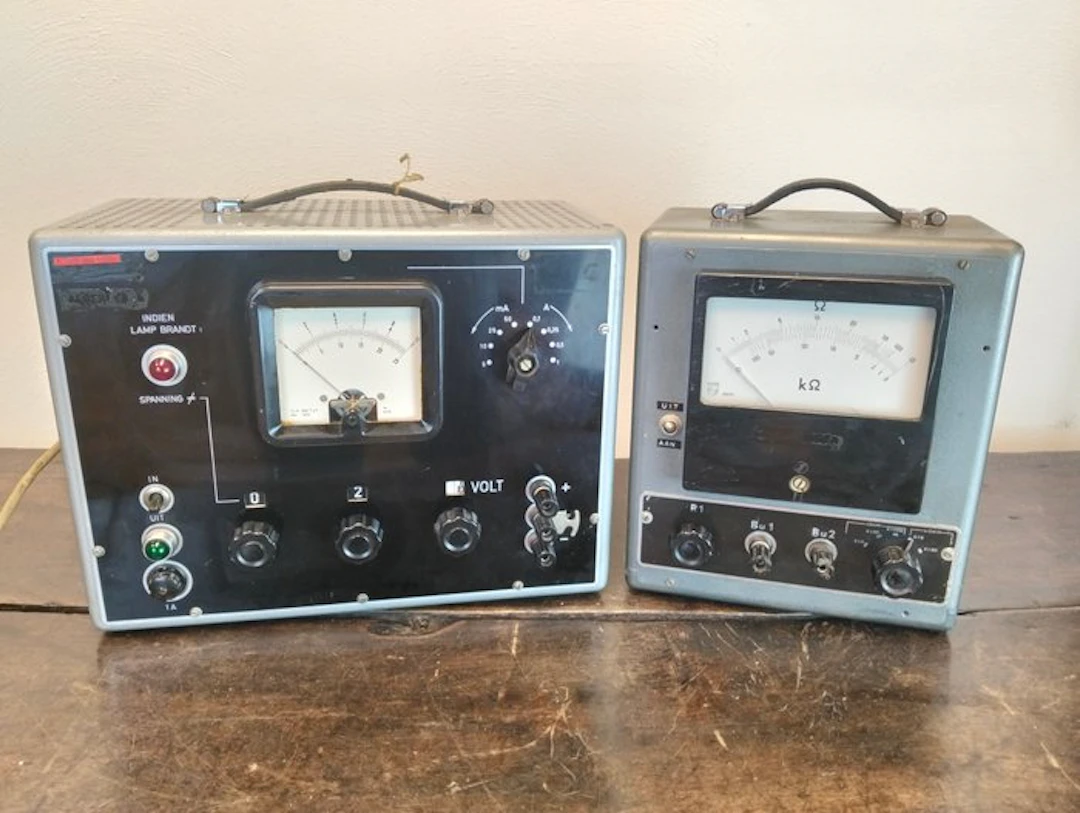 Philips - 3E93732 Audio testing equipment - Multiple models