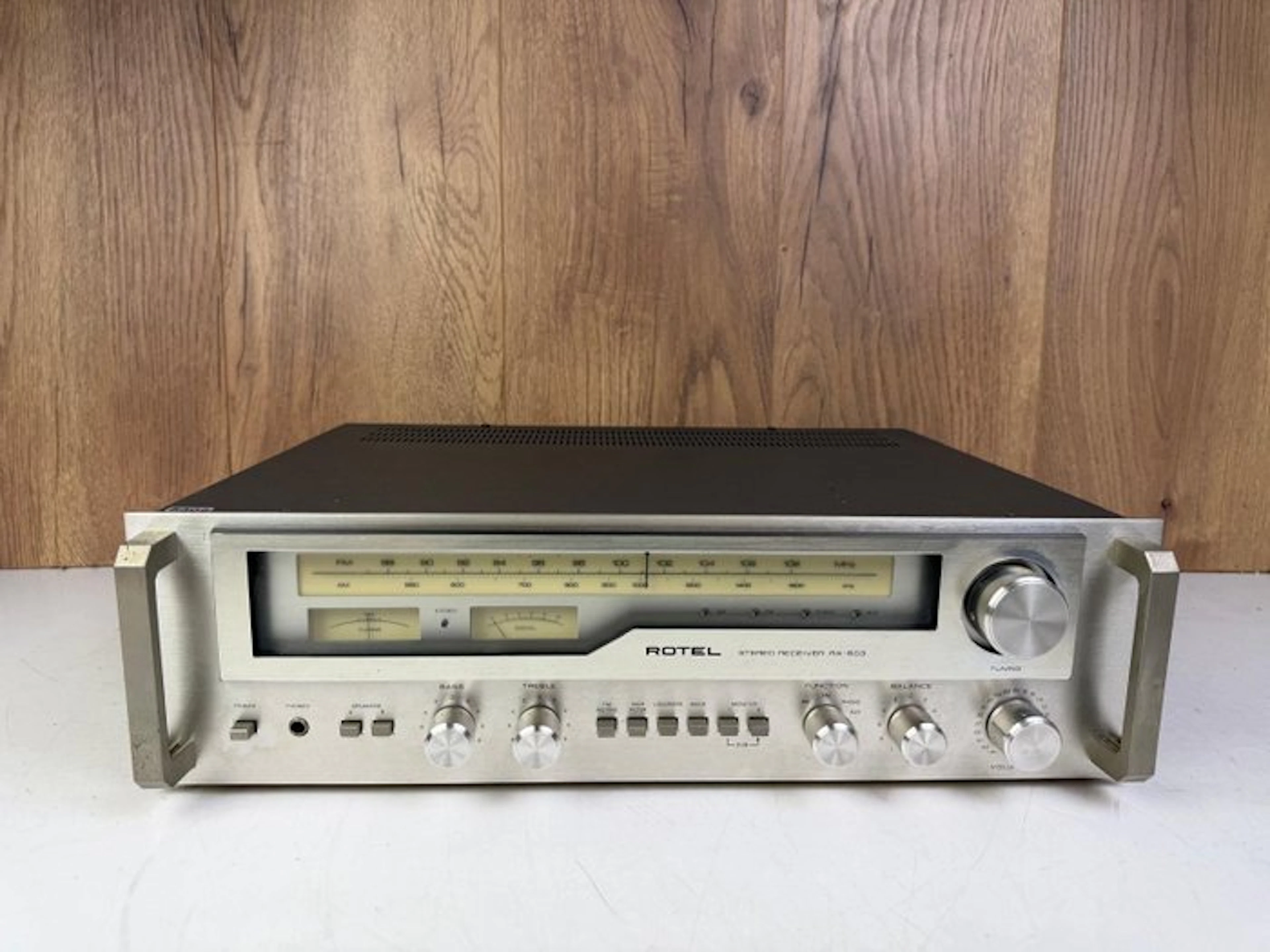 Rotel - RX-603 Solid state stereo receiver