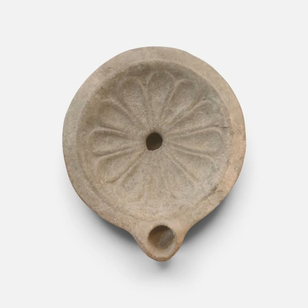Ancient Roman Terracotta Oil Lamp with Rosette With Spanish Export License