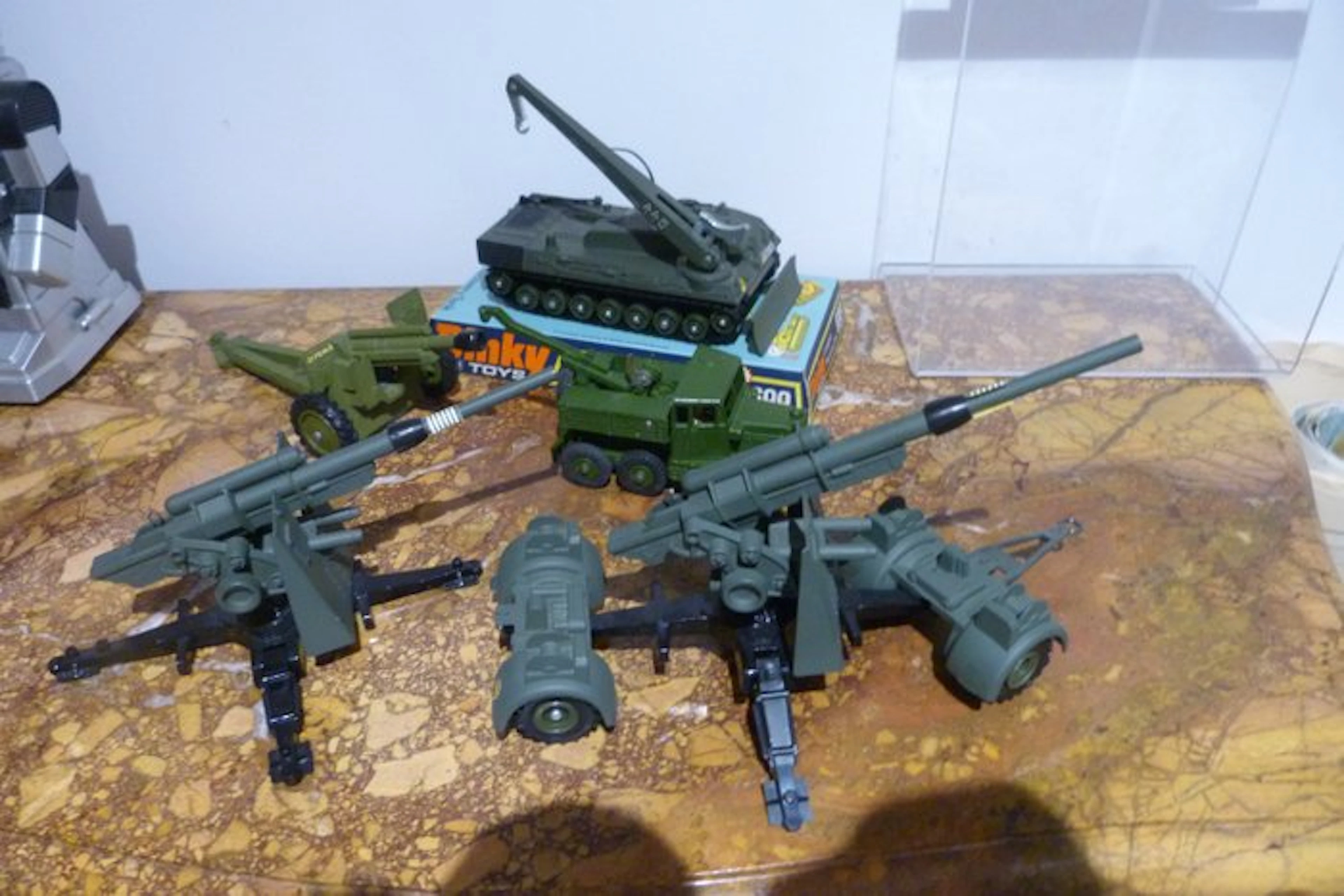 Dinky Toys - Model military vehicle (5) - Dinky Toys...